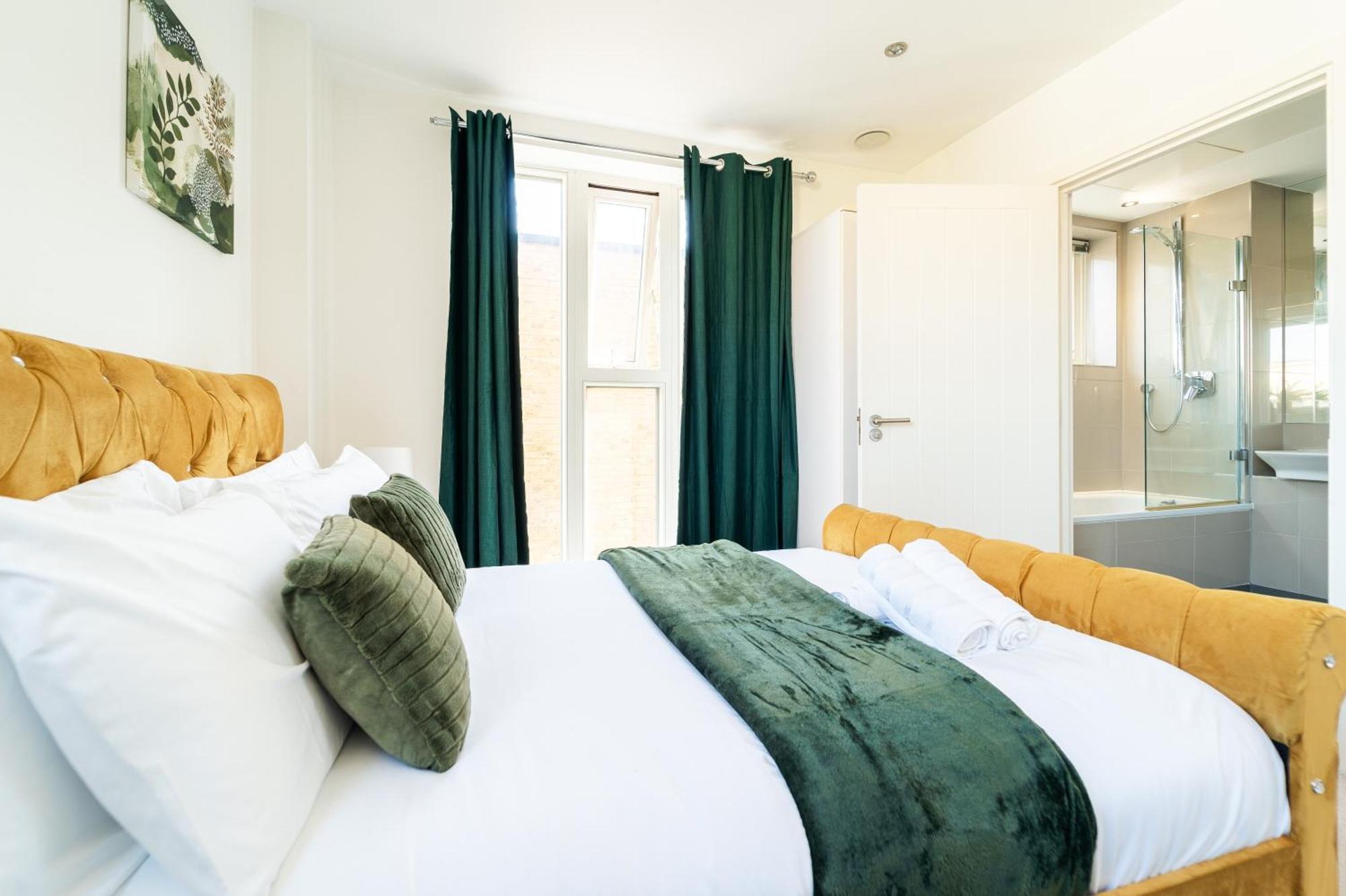 Luxury Greenwich 2bed 2bath - Sleep 6 Guest- 1 Min From Station - Close To Greenwich Maritime- Playstation Provided Lejlighed