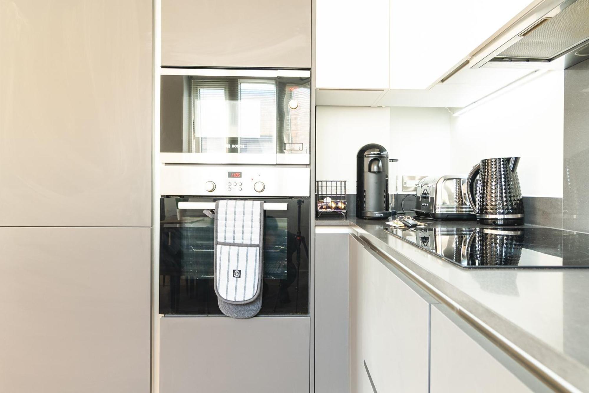 Lejlighed Luxury Greenwich 2bed 2bath - Sleep 6 Guest- 1 Min From Station - Close To Greenwich Maritime- Playstation Provided *