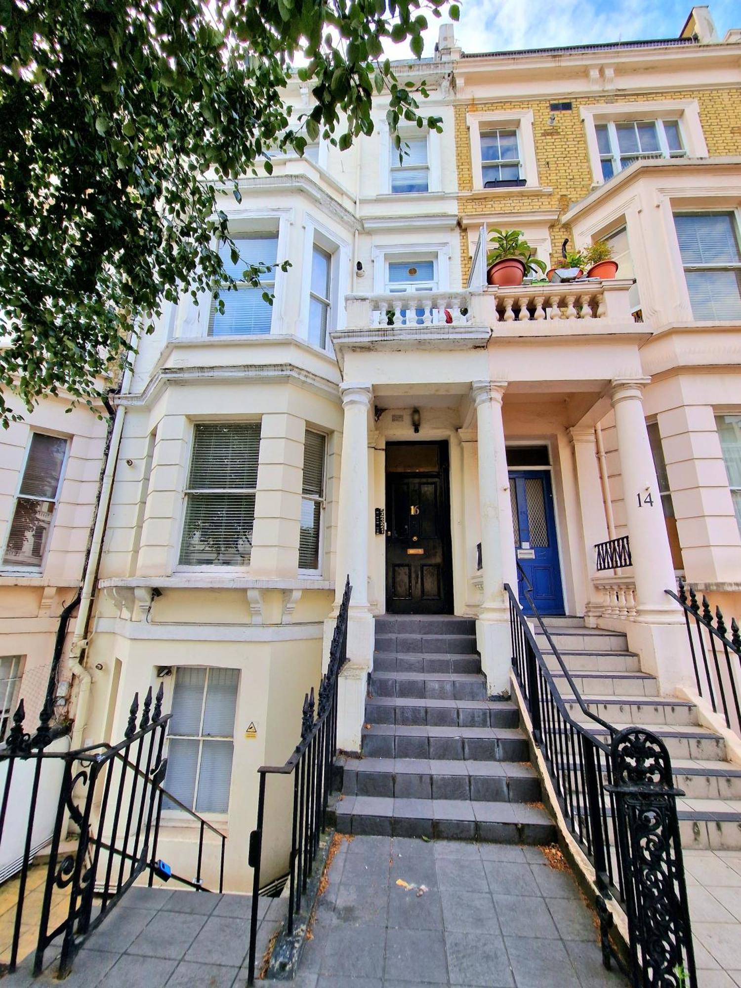 Appartamento Beautiful Kensington 3 Minutes Walk To Earl's Court Station Londra