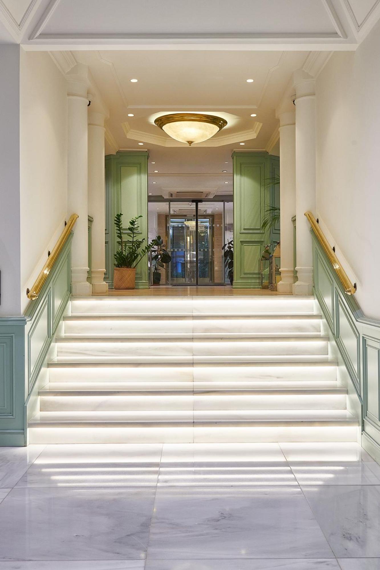 Hotel The Level At Melia White House 5*