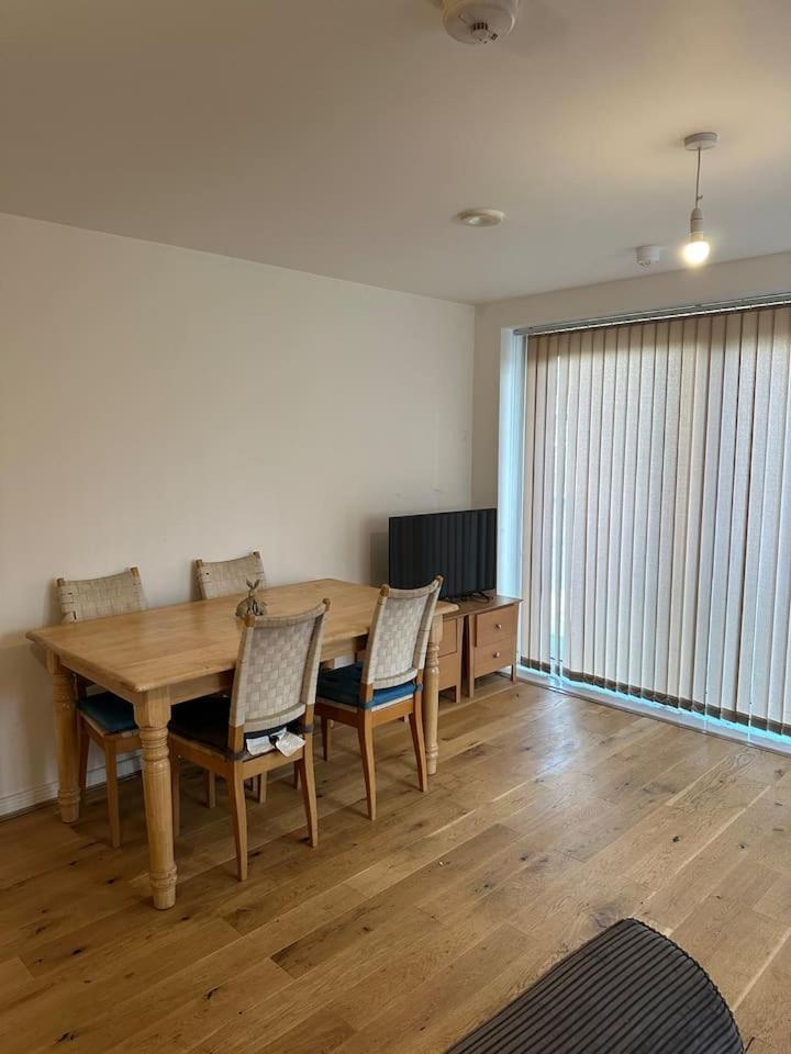 Appartement New Build 2 Bedroom With 2 Bath In Londen