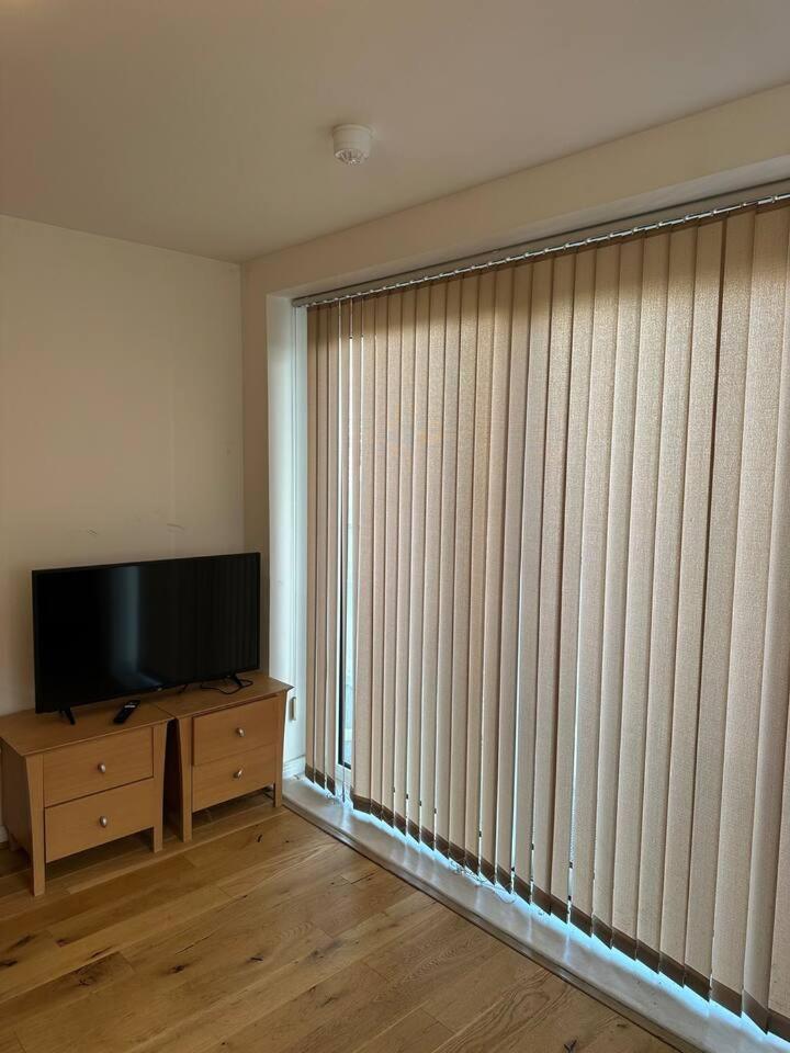 New Build 2 Bedroom With 2 Bath In * Londen