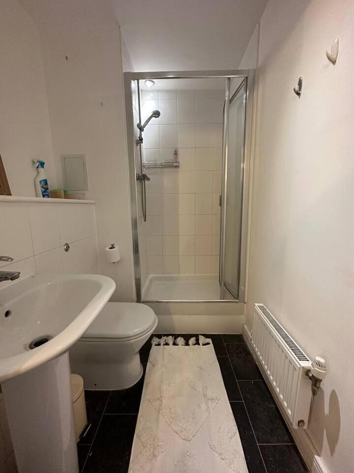 New Build 2 Bedroom With 2 Bath In Appartement