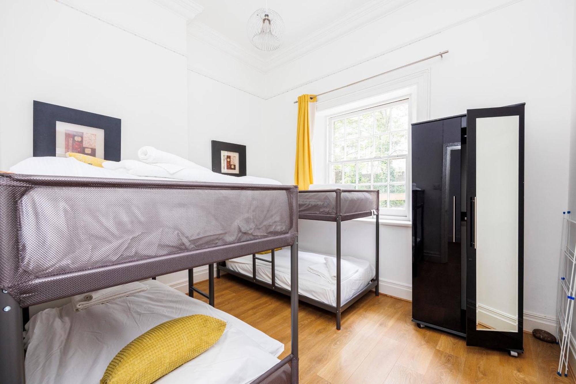 Mansion House With Spacious Close To Excel And Canarywharf Lägenhetshotell