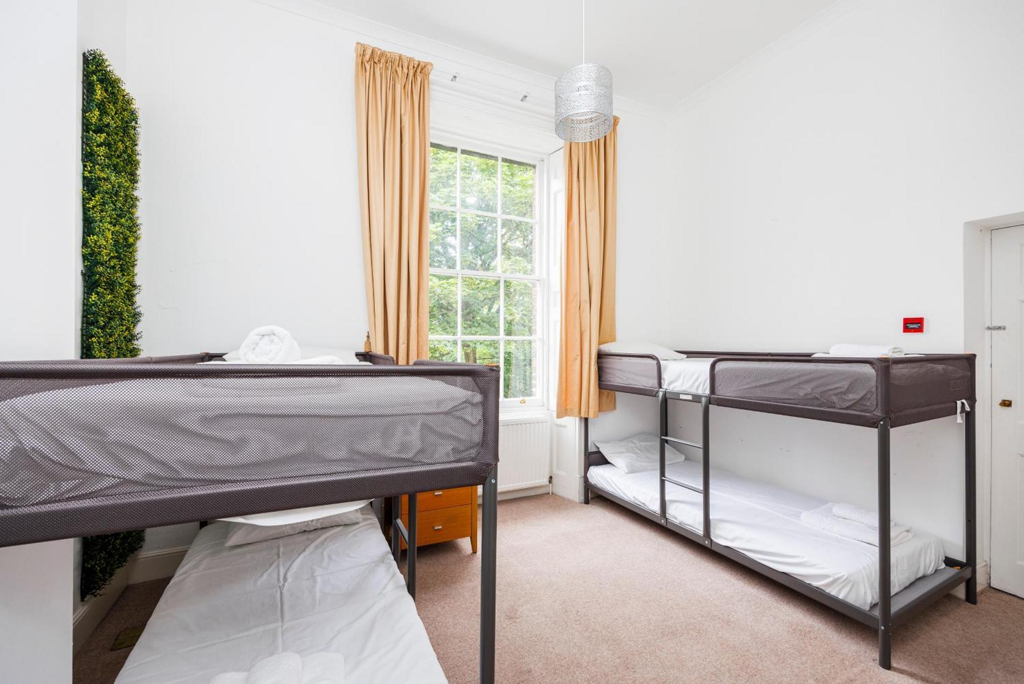 Mansion House With Spacious Close To Excel And Canarywharf Lägenhetshotell
