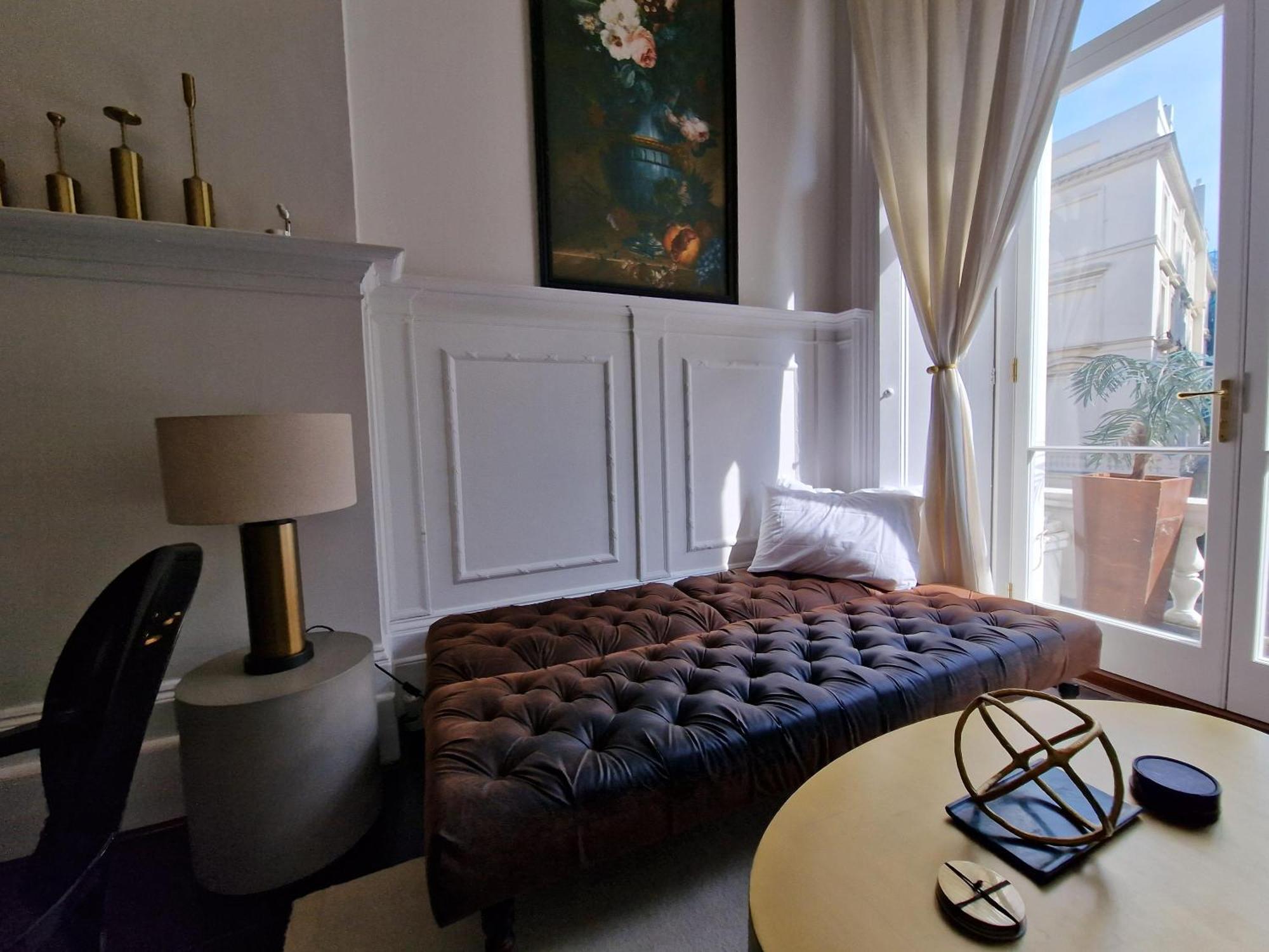 Stunning Hyde Park With Private Balcony & Lift Elevator Access Londra