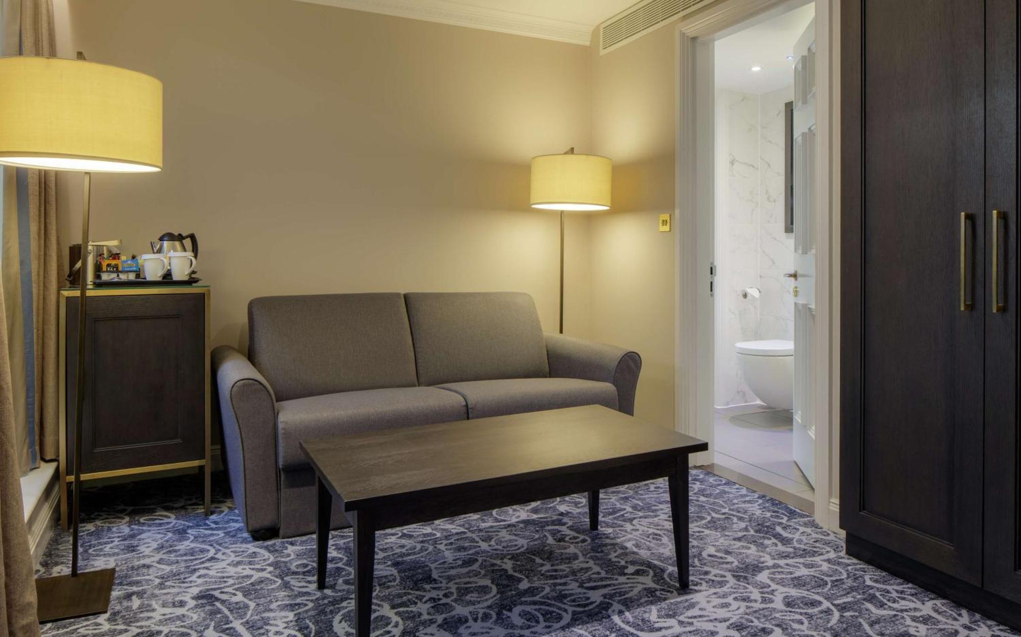 Hilton Euston Hotell 4*