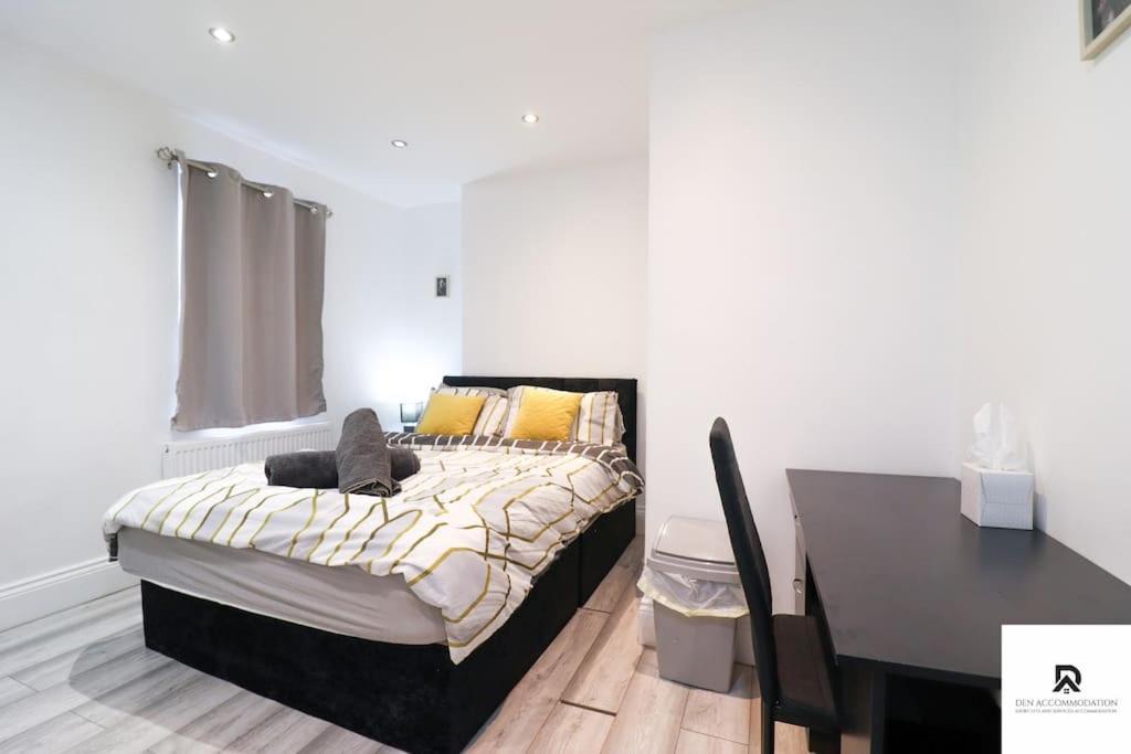 Den & Short Lets Greenwich - 3 Bed House Appartamento *