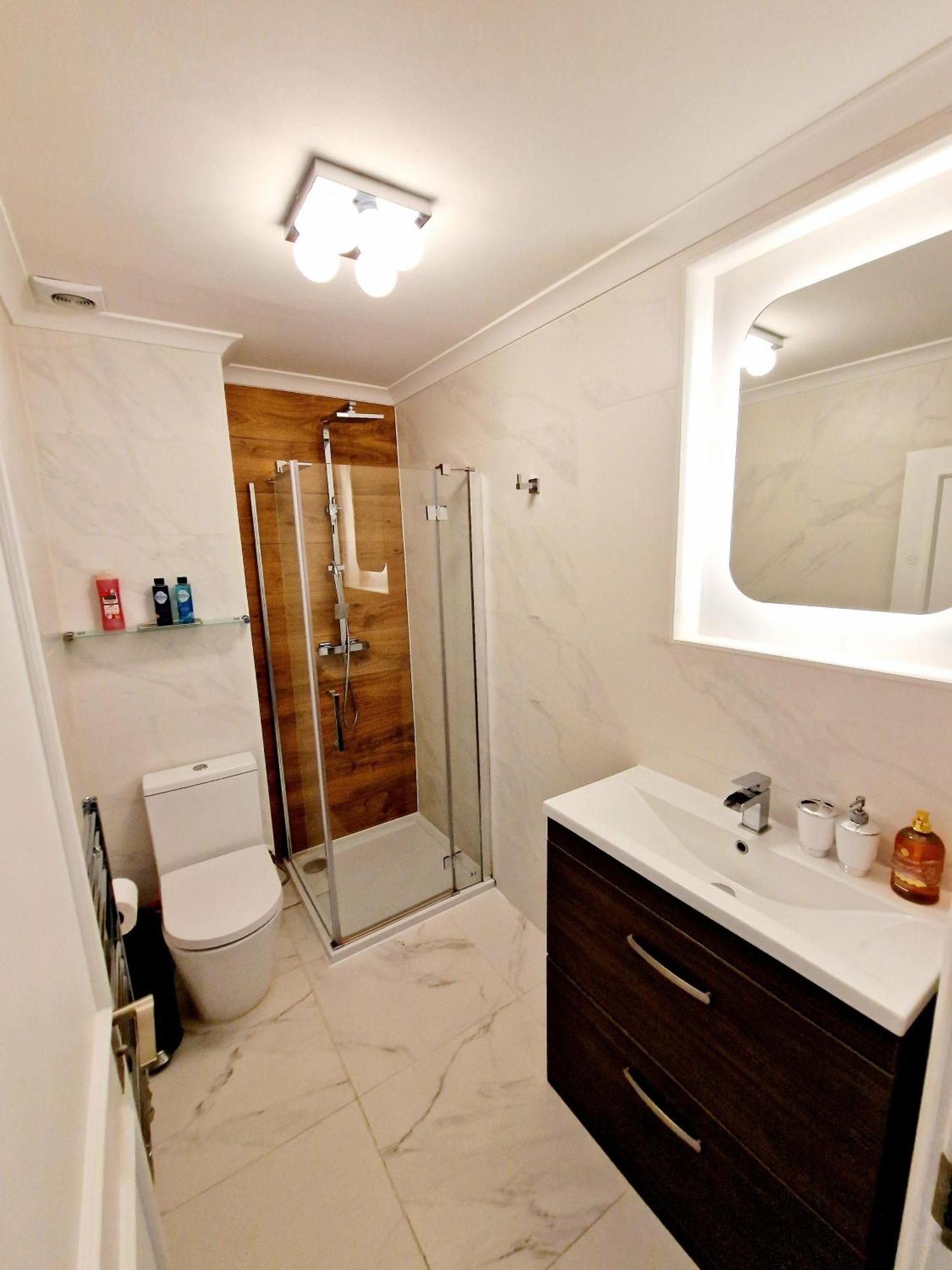 Appartement Gorgeous Hyde Park With Elevator Access By Tube Metro Stations Londen