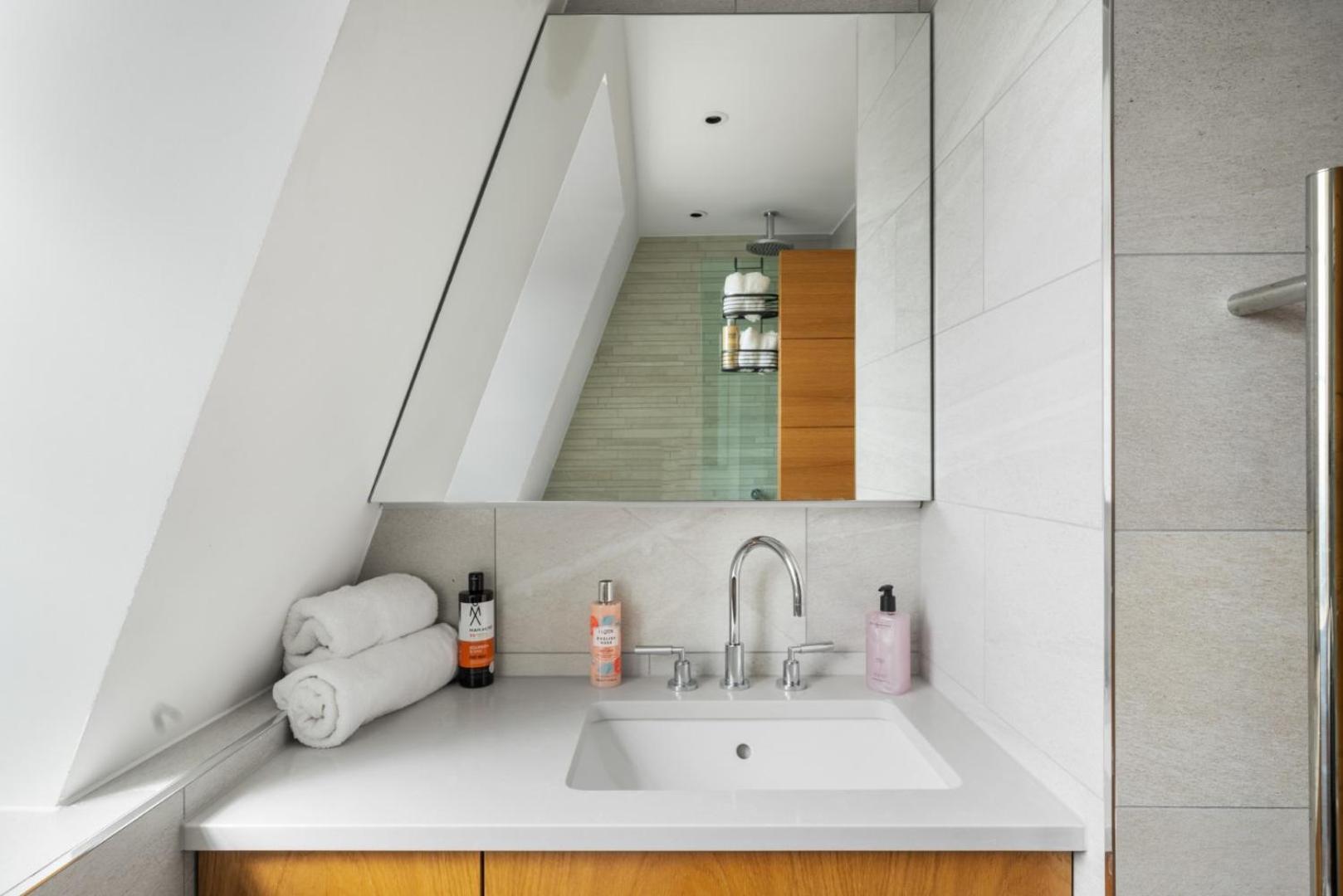 Lägenhet Stunning 1-bedroom Penthouse In Marble Arch 72 London