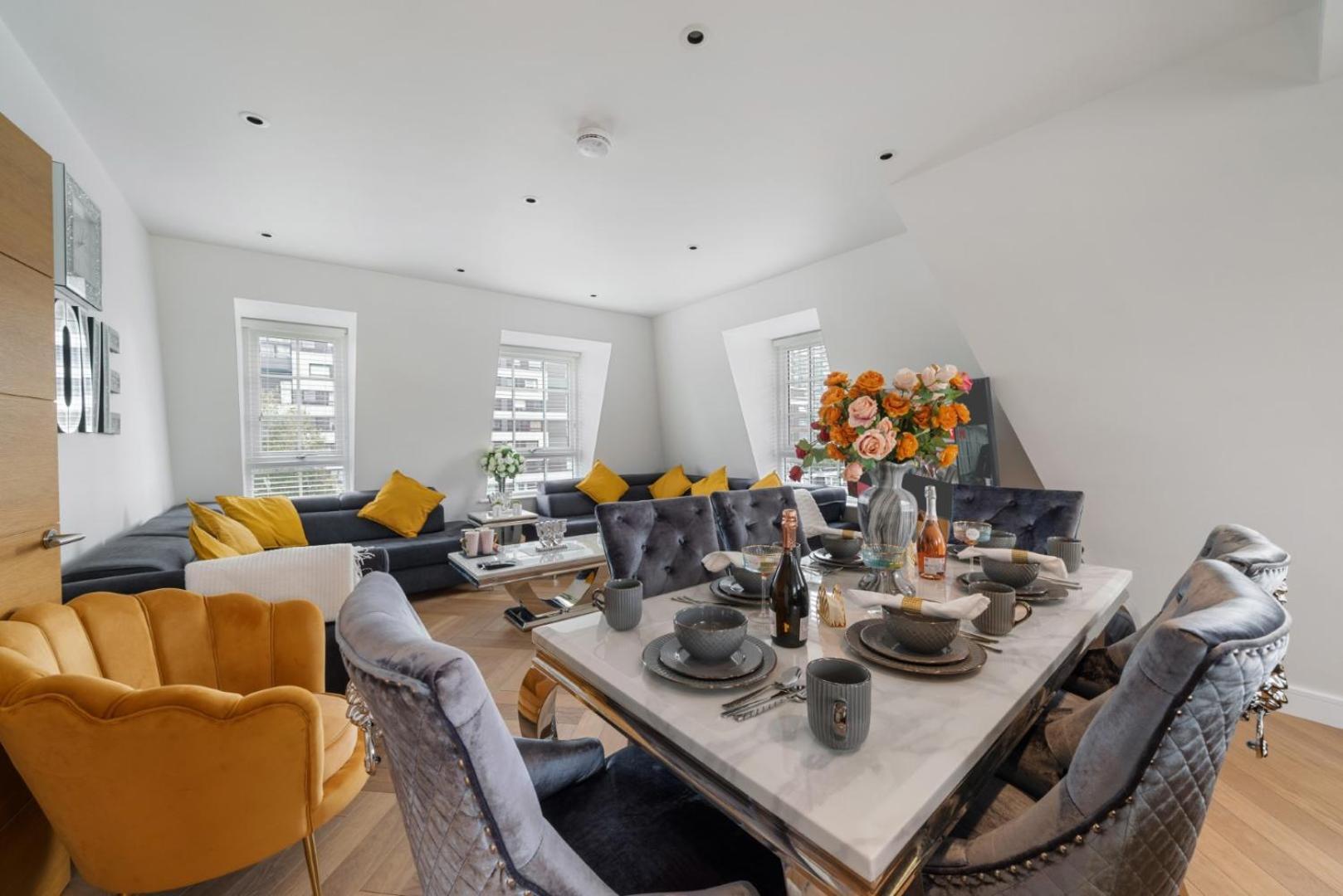 Elegant 3-bedroom Penthouse In Marble Arch 70 Appartement *