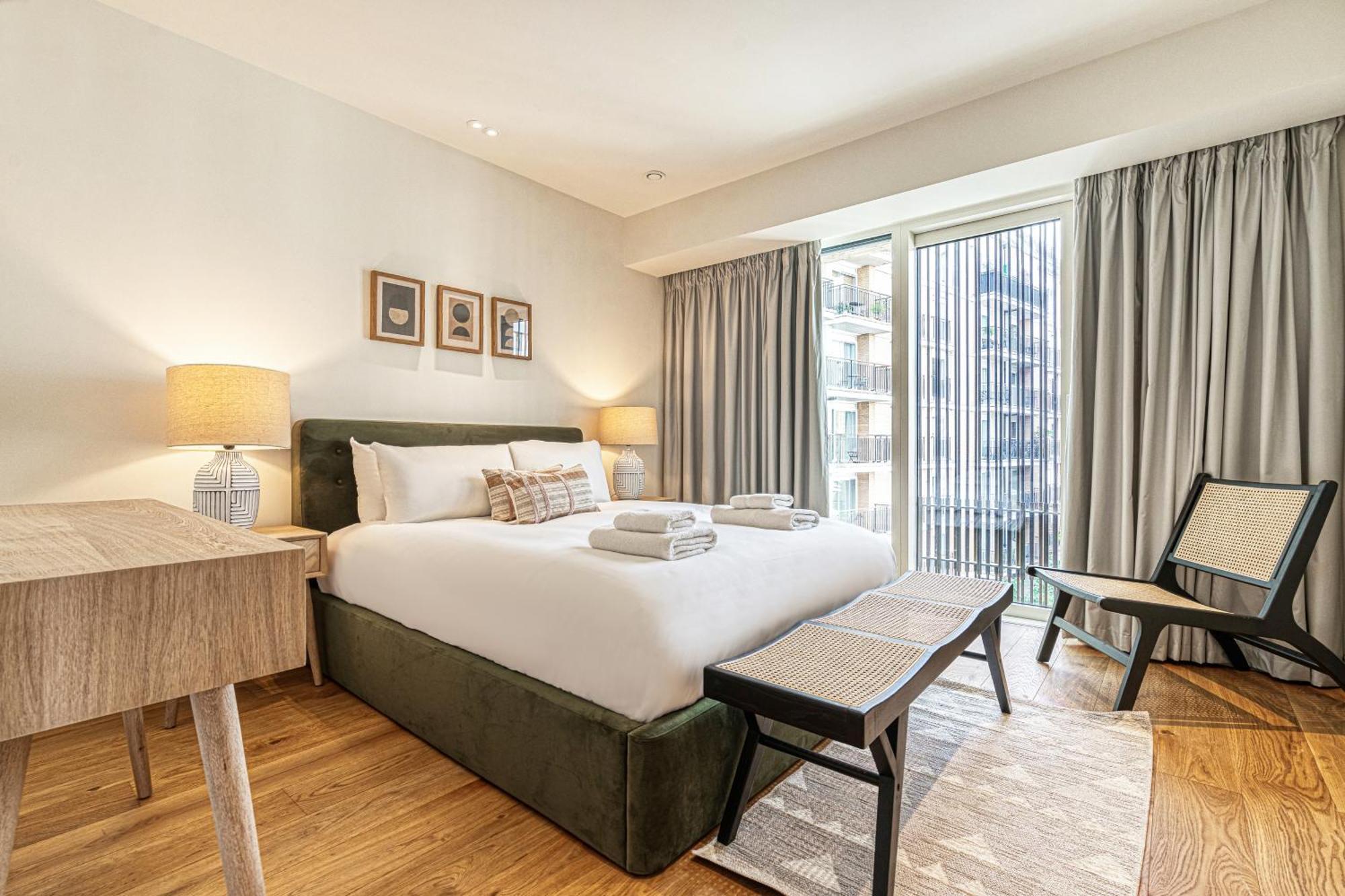 Luxury Flats Near Big Ben And Eye Londen