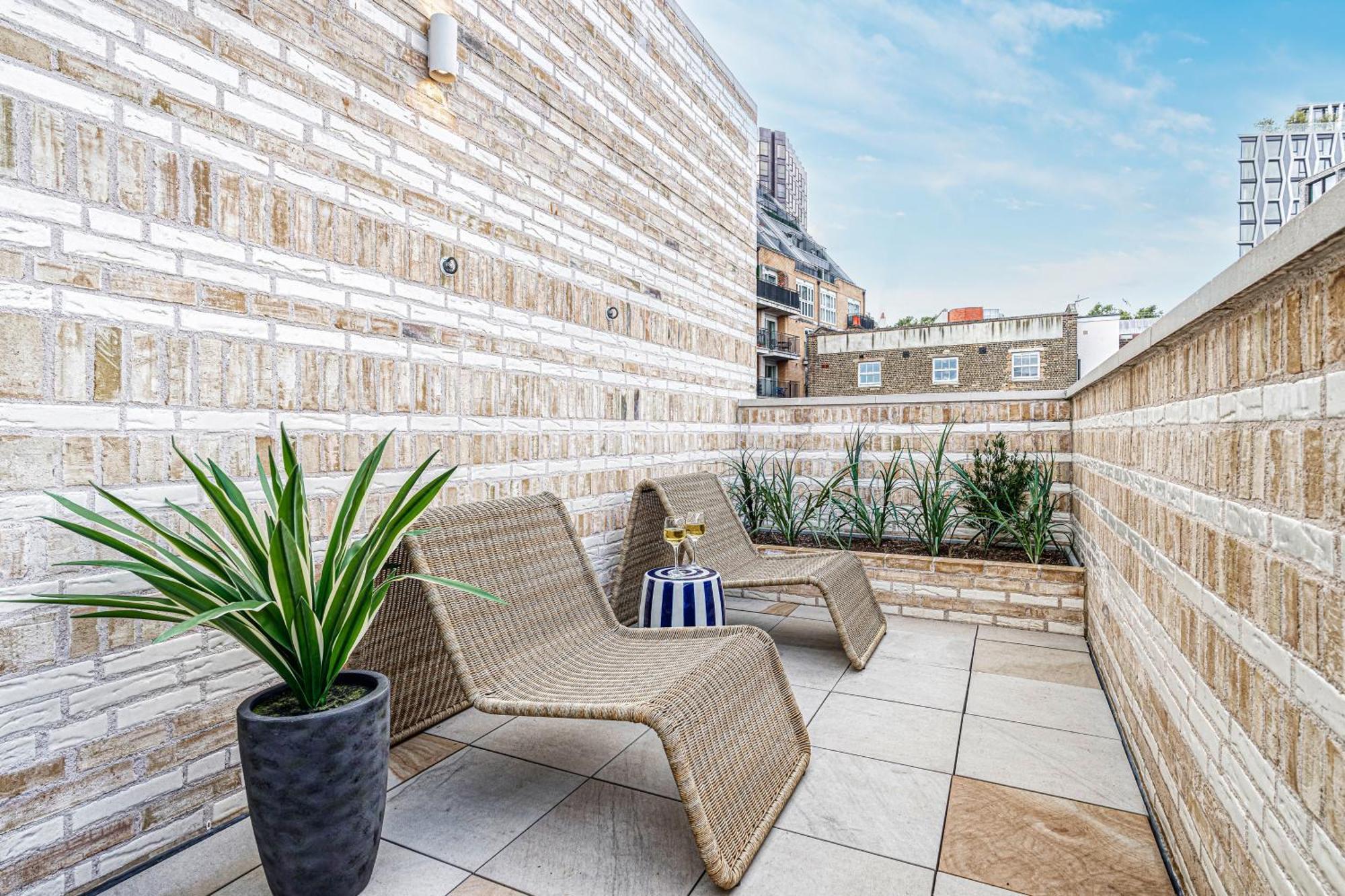 Luxury Flats Near Big Ben And Eye Londen