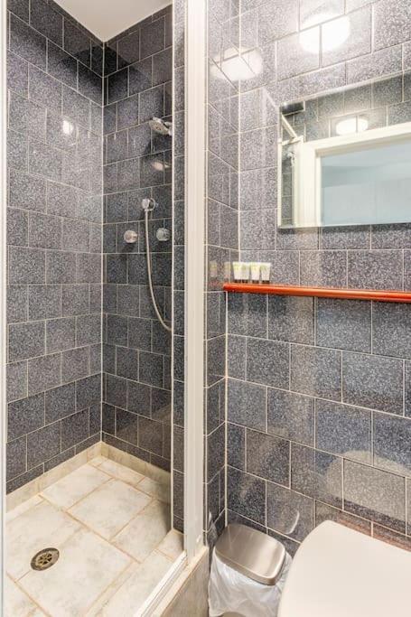 Stylish Ground Floor Garden Flat Nr Leilighet *