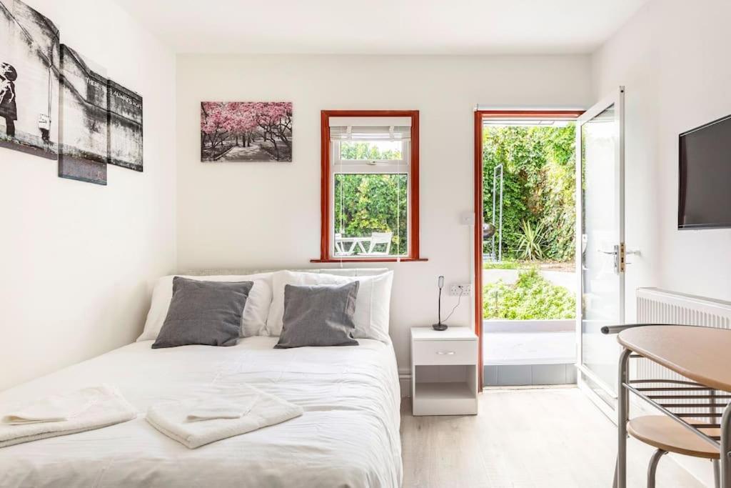 Leilighet Stylish Ground Floor Garden Flat Nr London