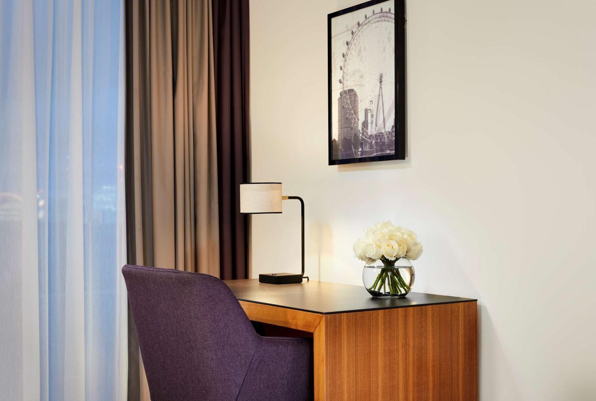 Park Plaza County Hall 4* Londen