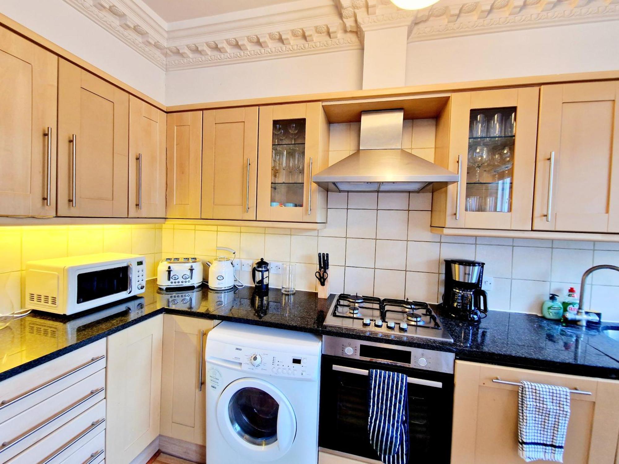 Appartamento Beautiful Kensington 3 Minutes Walk To Earl's Court Station