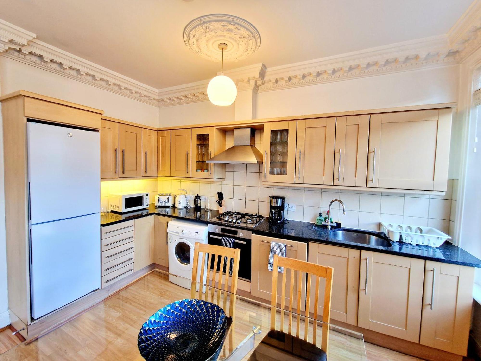 Appartamento Beautiful Kensington 3 Minutes Walk To Earl's Court Station Londra
