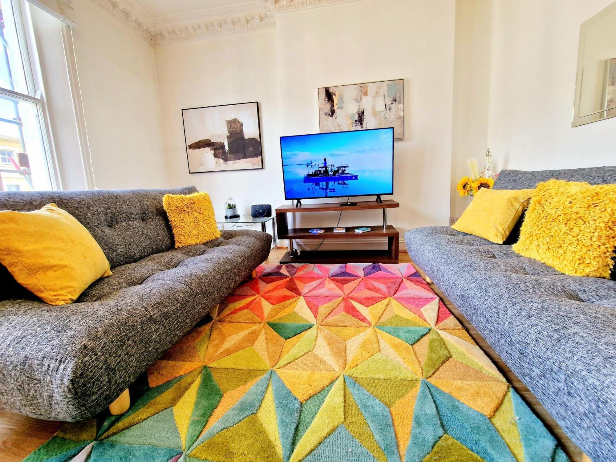 Appartamento Beautiful Kensington 3 Minutes Walk To Earl's Court Station
