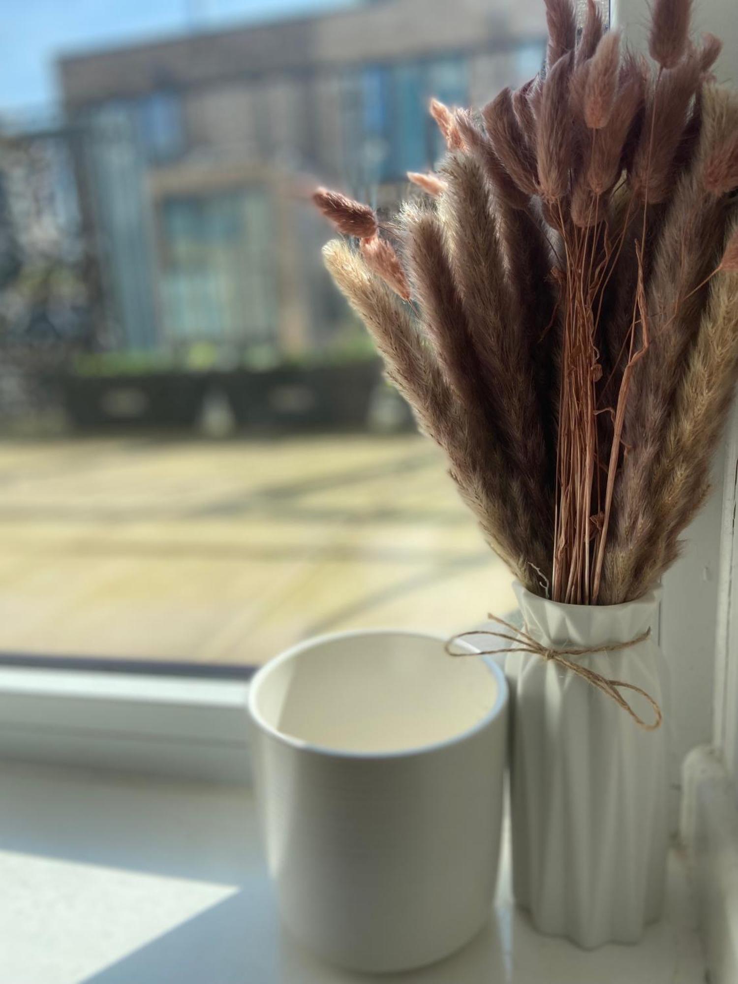 Bright Amelia - 2 Bed 1 Bath With Wifi And Netflix In The Heart Of Lägenhet London