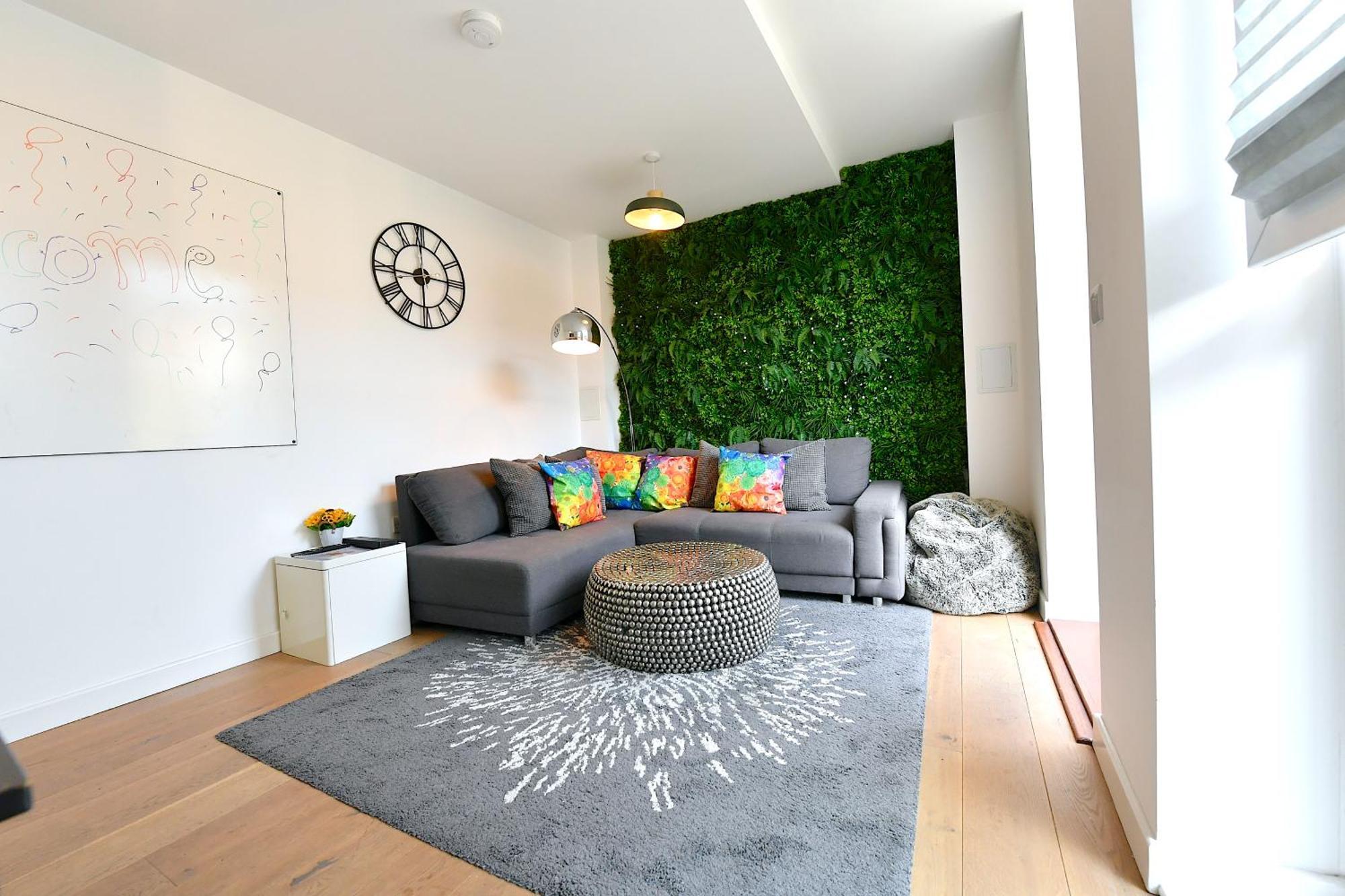 Lägenhet Bright Amelia - 2 Bed 1 Bath With Wifi And Netflix In The Heart Of London