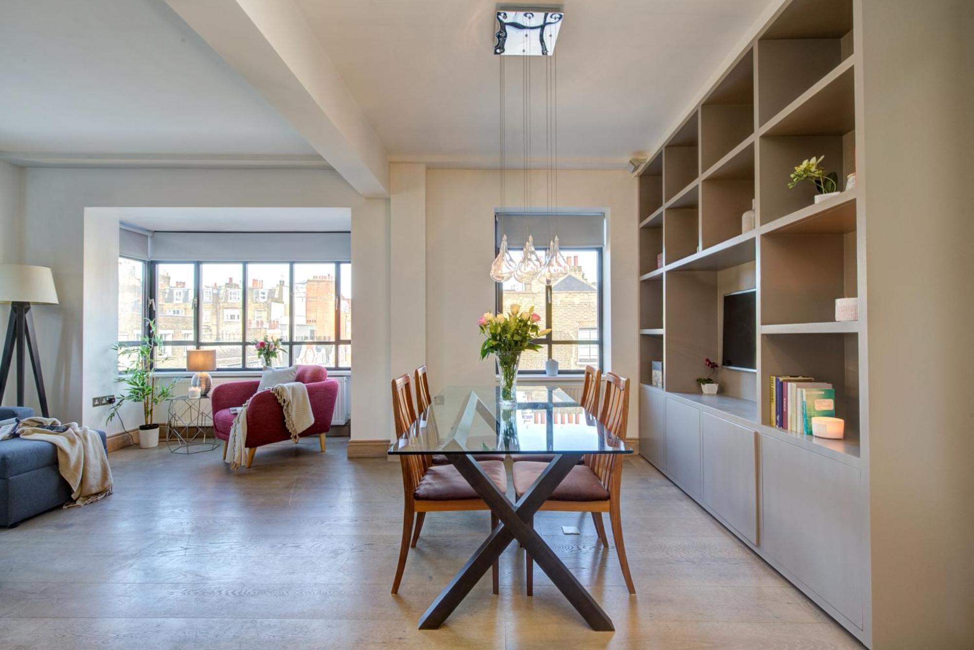 Chic 1br Central Retreat Appartamento