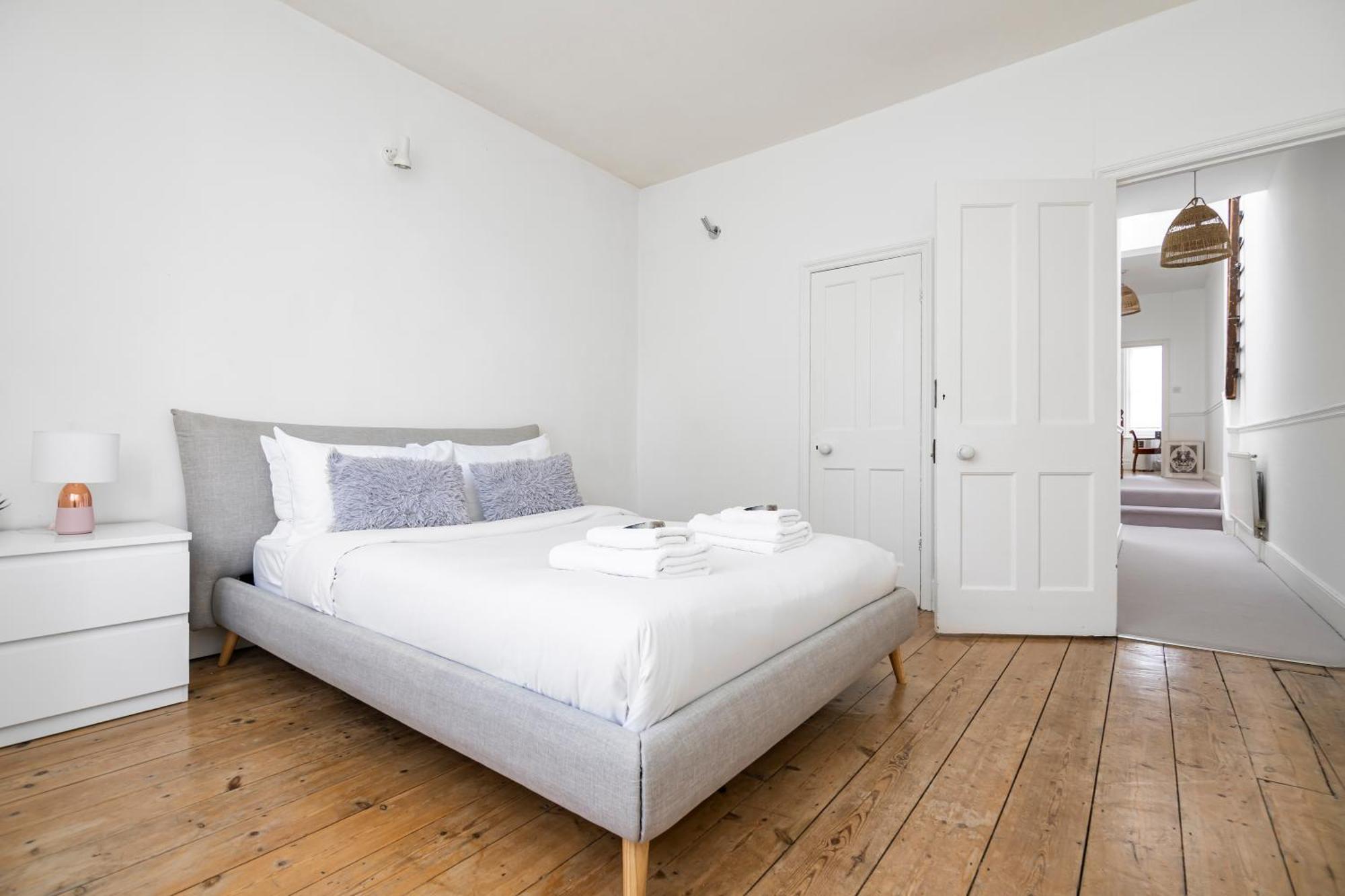 Appartement 4 Bedroom Edwardian Family House Wgarden, Notting Hill