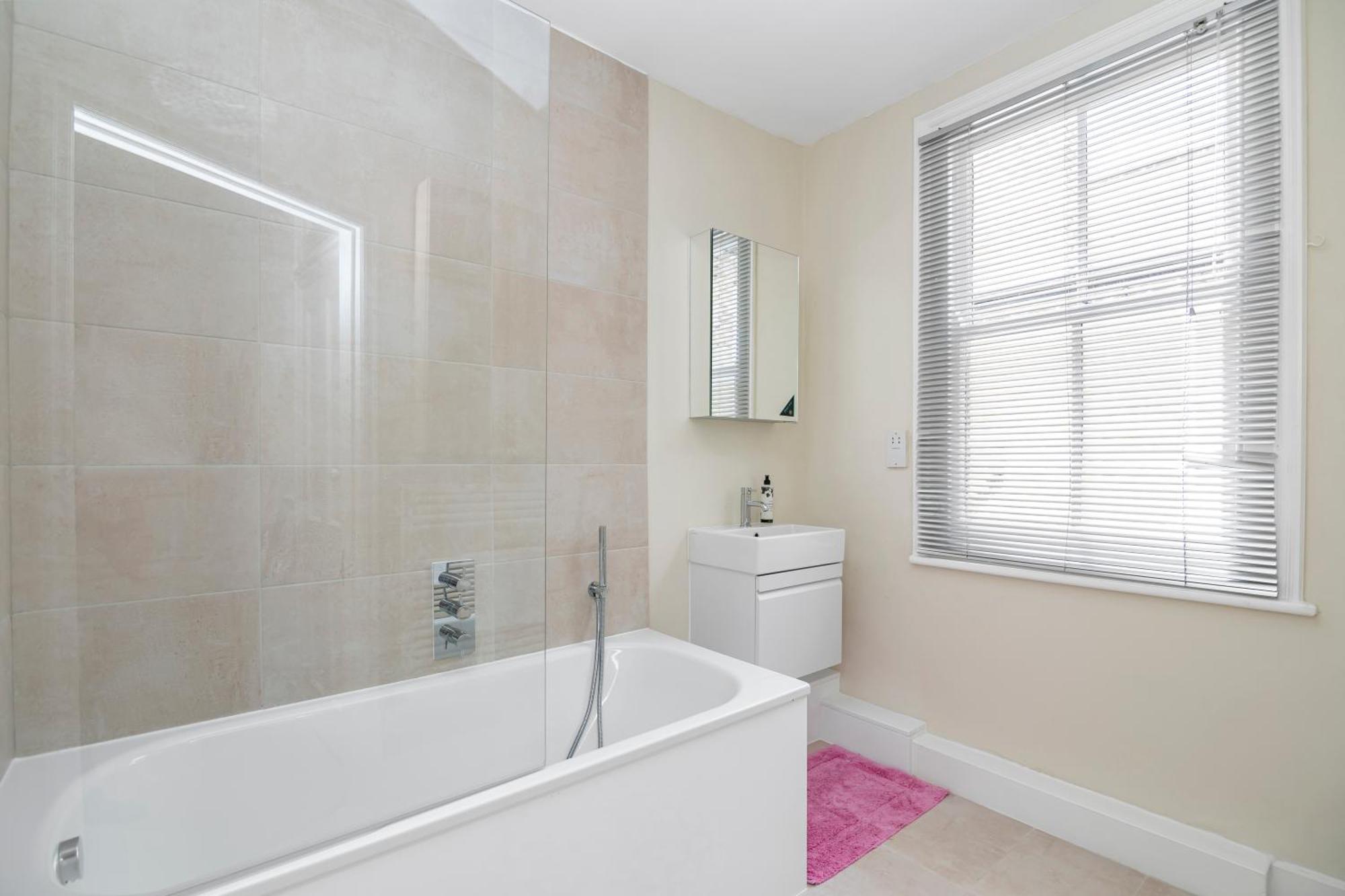 4 Bedroom Edwardian Family House Wgarden, Notting Hill Appartement