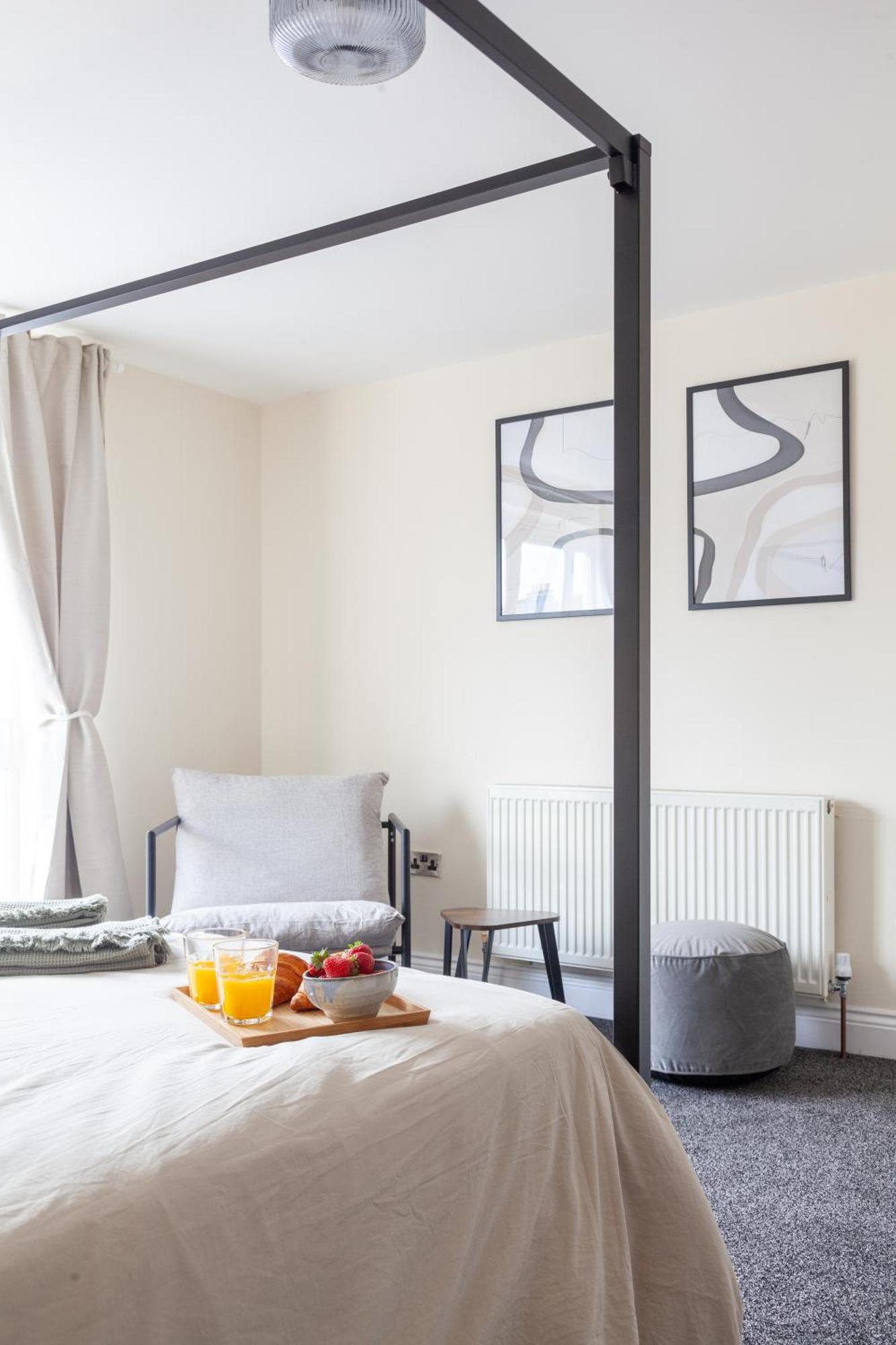 Semesterbostad Arte Serviced Stratford - 3 Bedrooms 2 Bathrooms London, Stratford, Maryland, Free Parking, Garden, Weekly Or Monthly - Up To 8 Guests *