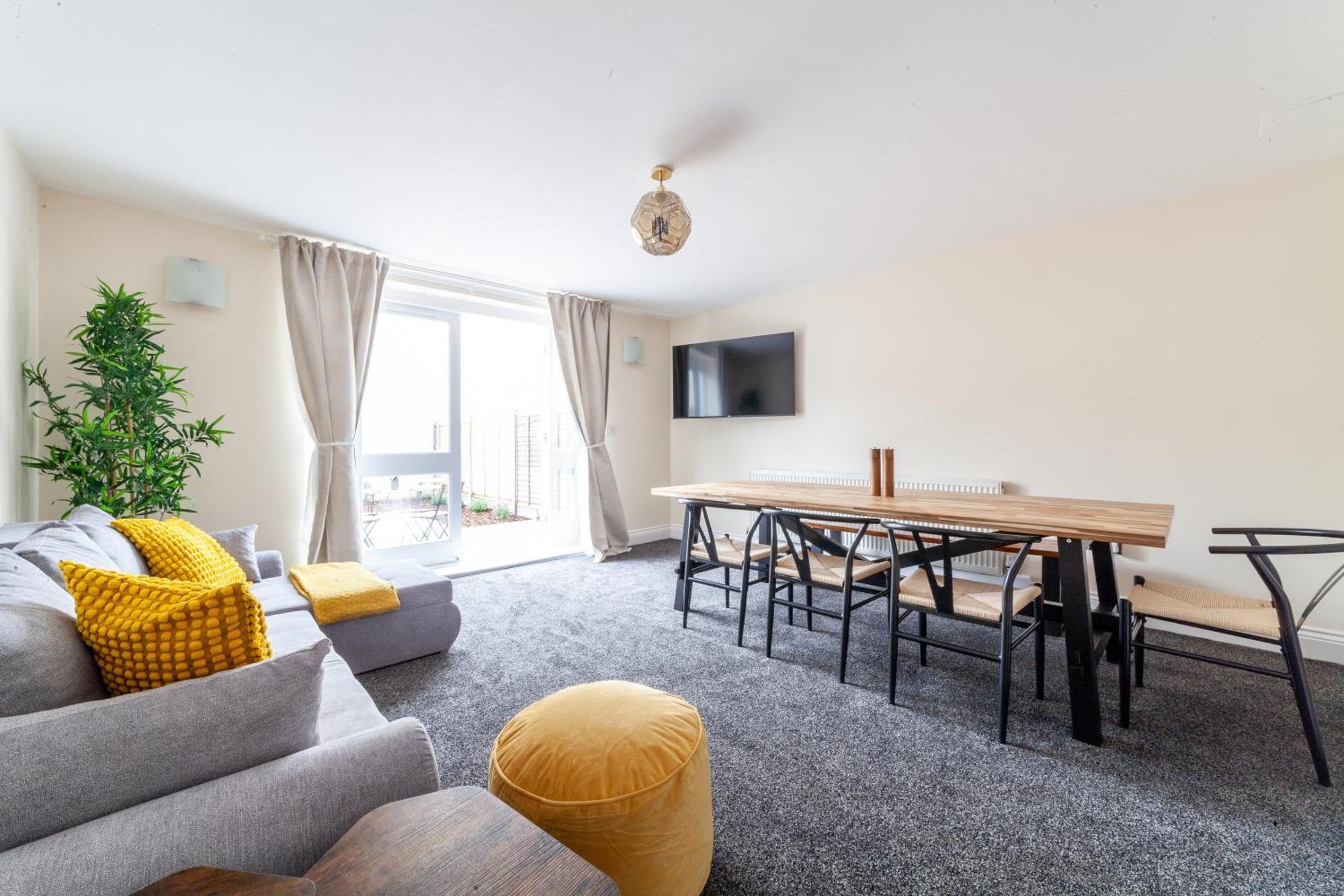 Semesterbostad Arte Serviced Stratford - 3 Bedrooms 2 Bathrooms London, Stratford, Maryland, Free Parking, Garden, Weekly Or Monthly - Up To 8 Guests *