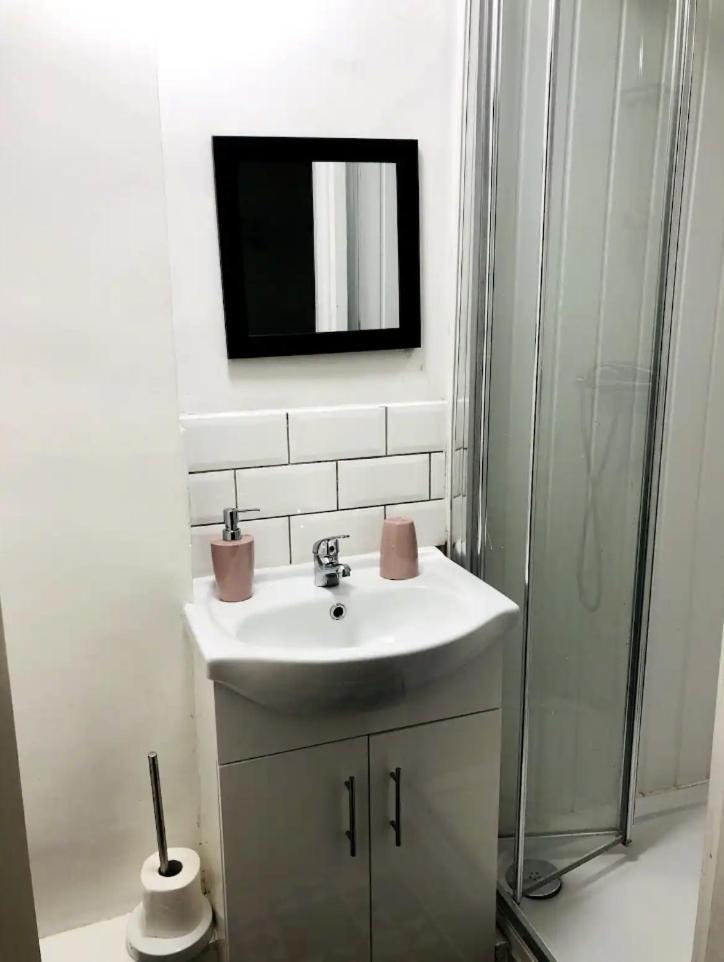 Appartamento Fabulous Flat In Heart Of Londra