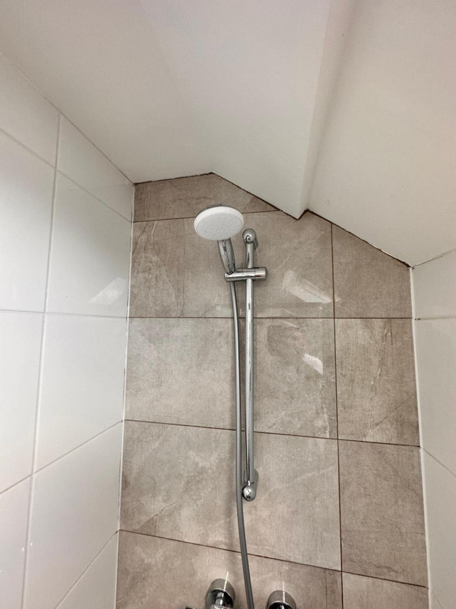 Gasthuis Double And Single In Bromley By Bow