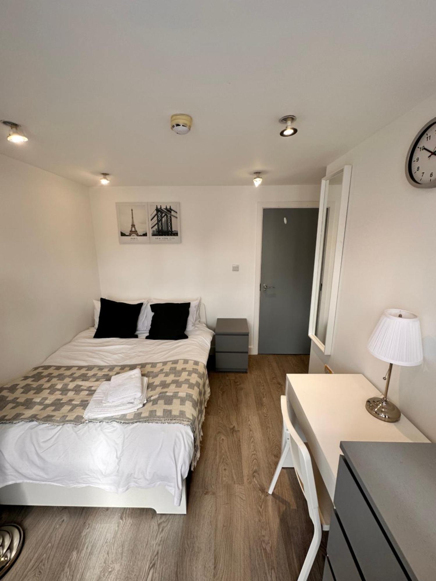 Double And Single In Bromley By Bow Gasthuis