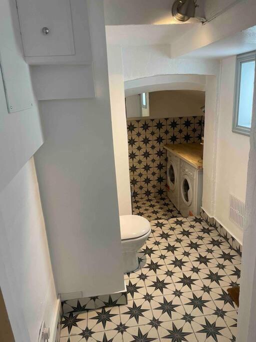 Beautiful Victorian House, Sleeps 12 Ferienhaus *