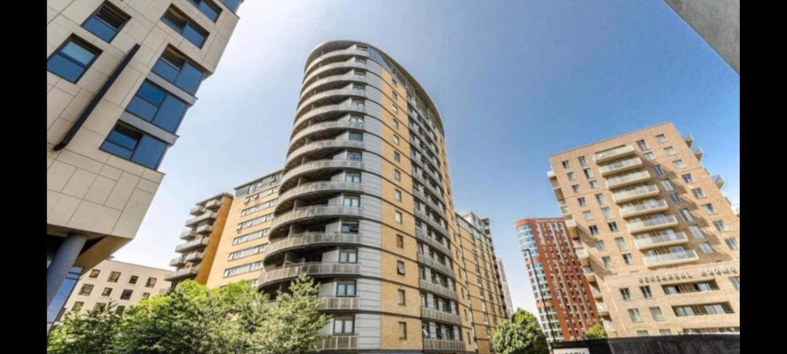 Modern In * London
