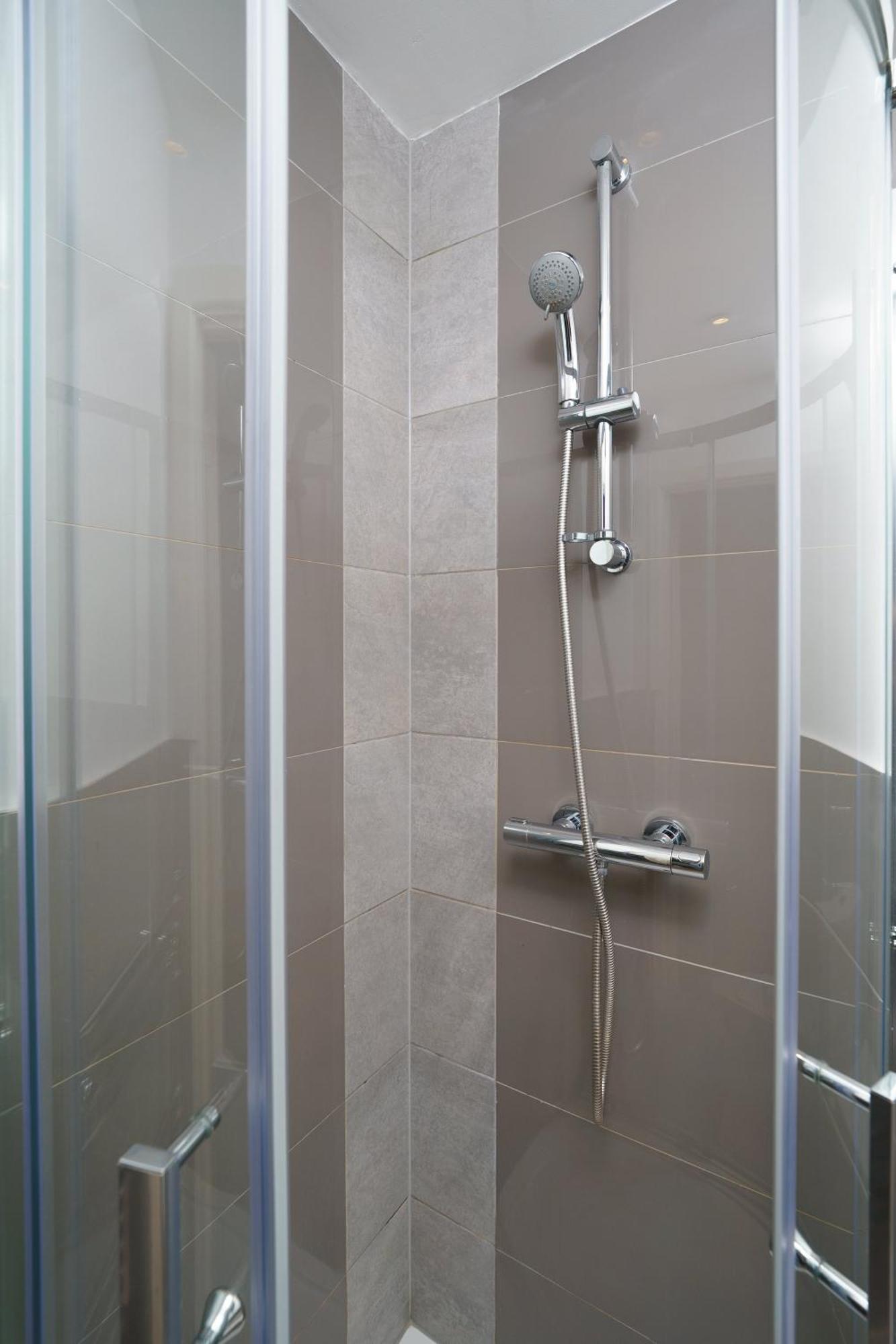 Modern In South West Appartement *