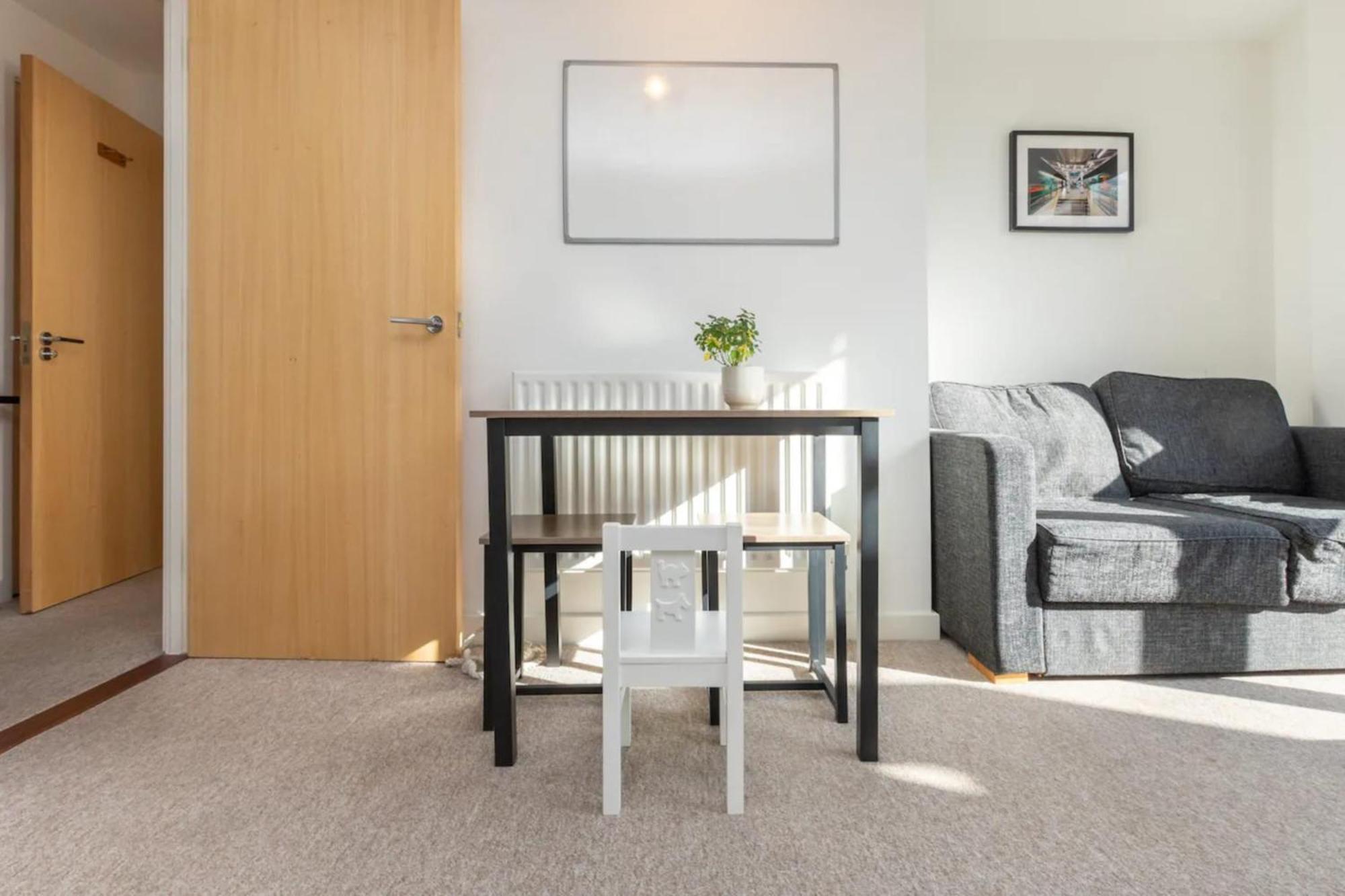 Bright & Airy 1 Bedroom In Trendy Peckham Appartement