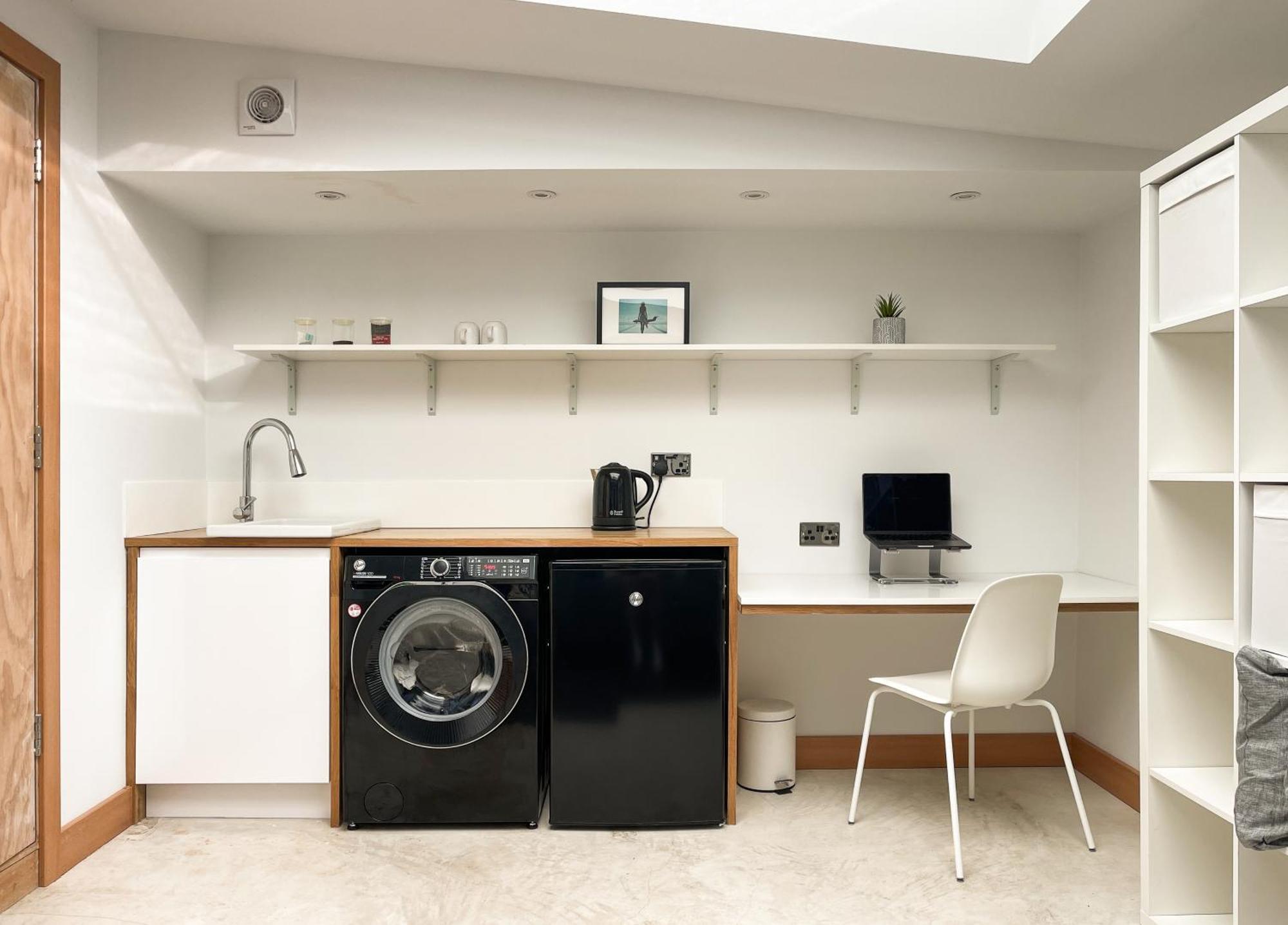 Luxury Urban Oasis With Garden And Private Apartment London