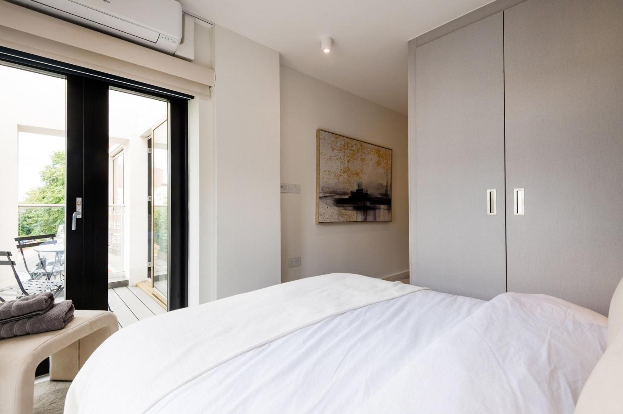 The Modern Glasshouse Appartement