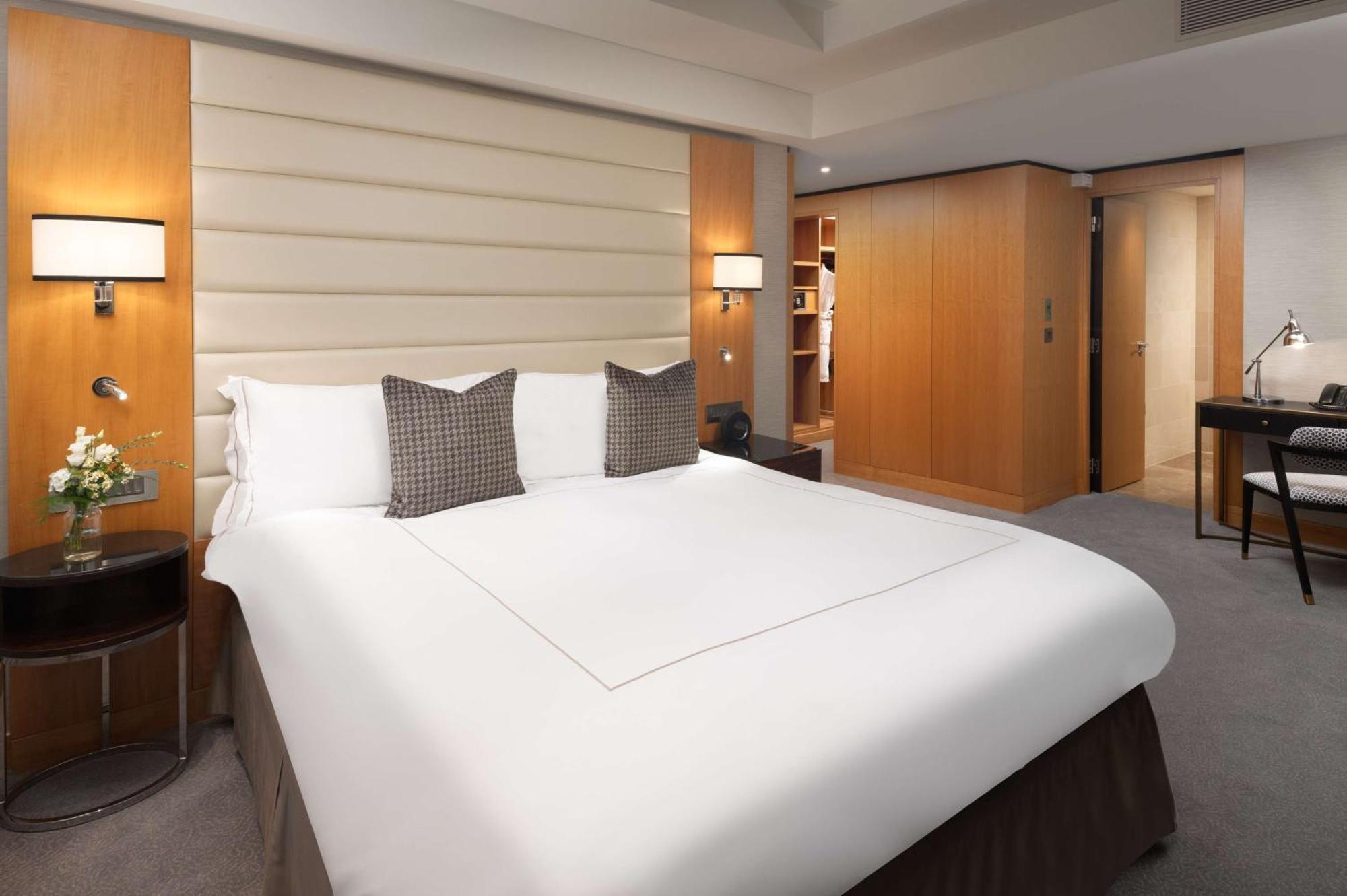 Hotel Conrad St 5*