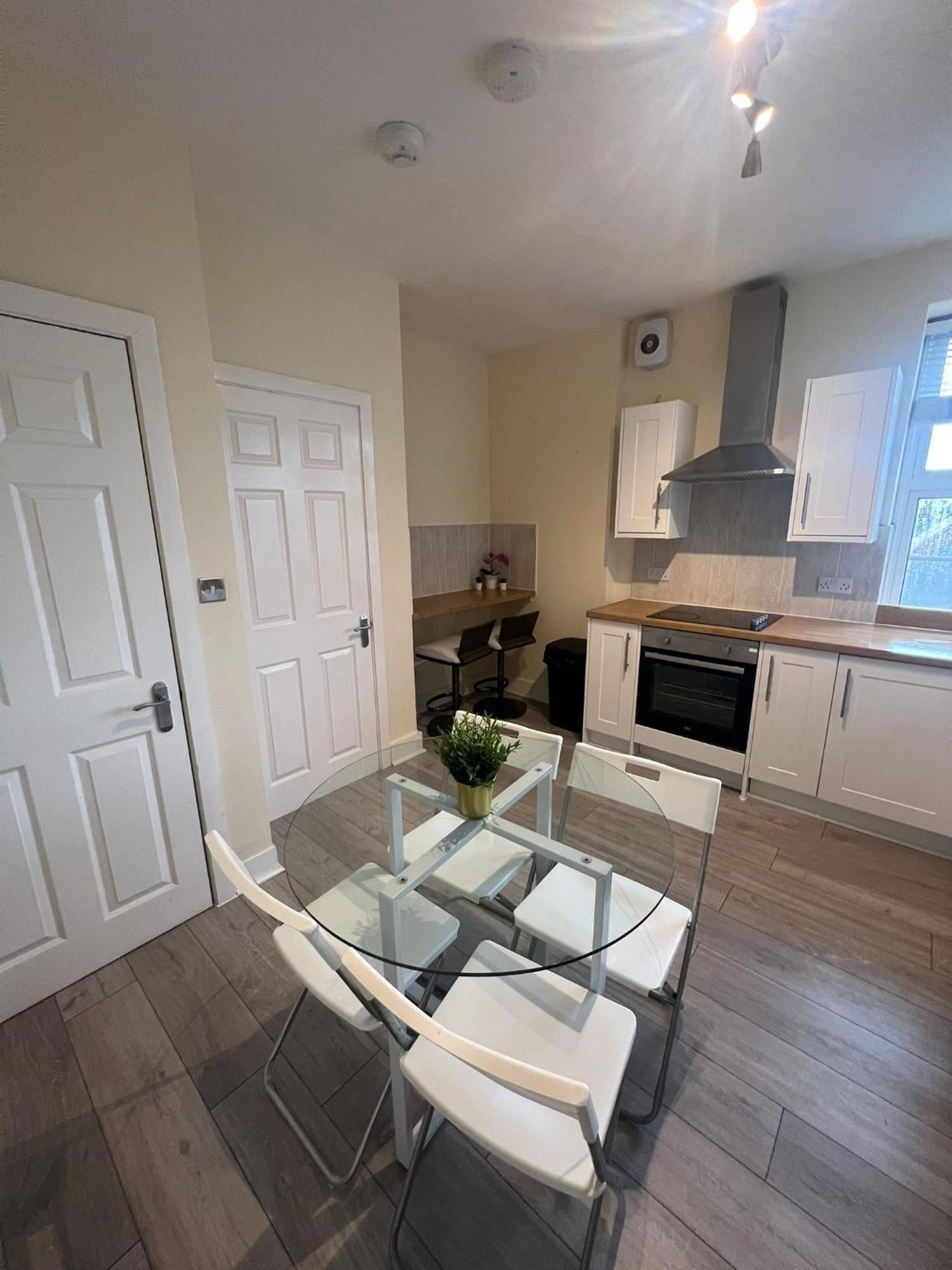 Stunning Wembley Stadium Flat