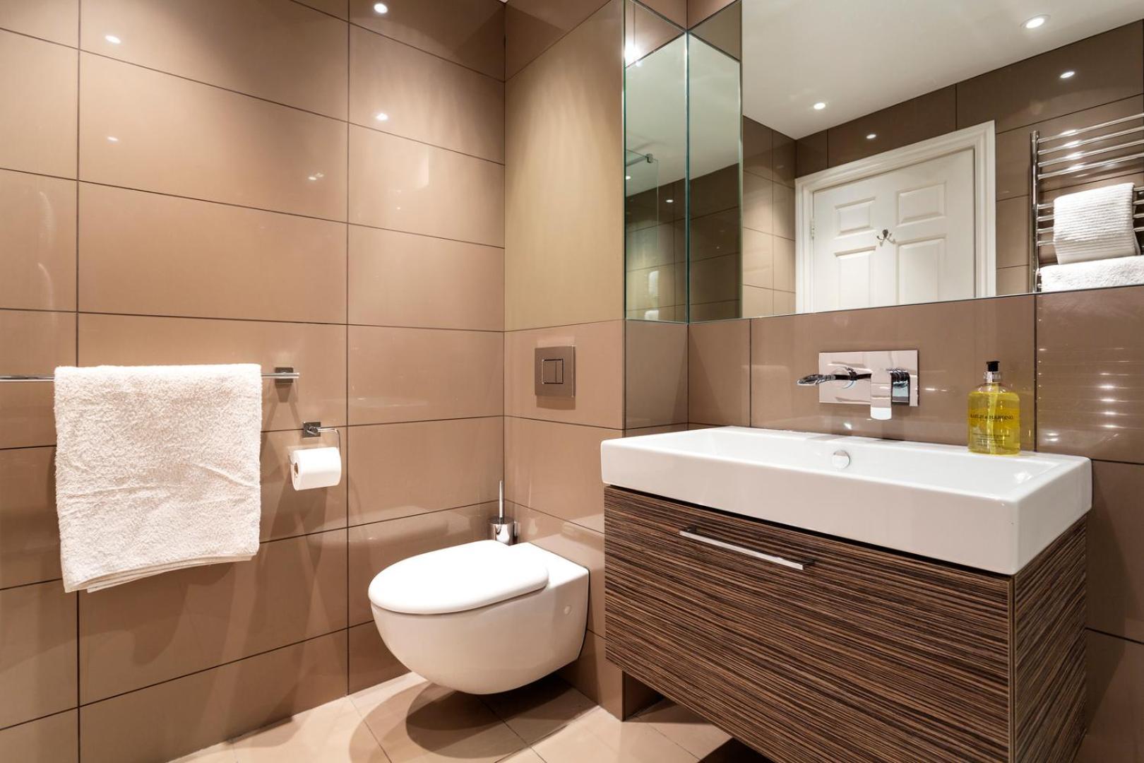 Veeve - Garden Square Serenity Apartment London