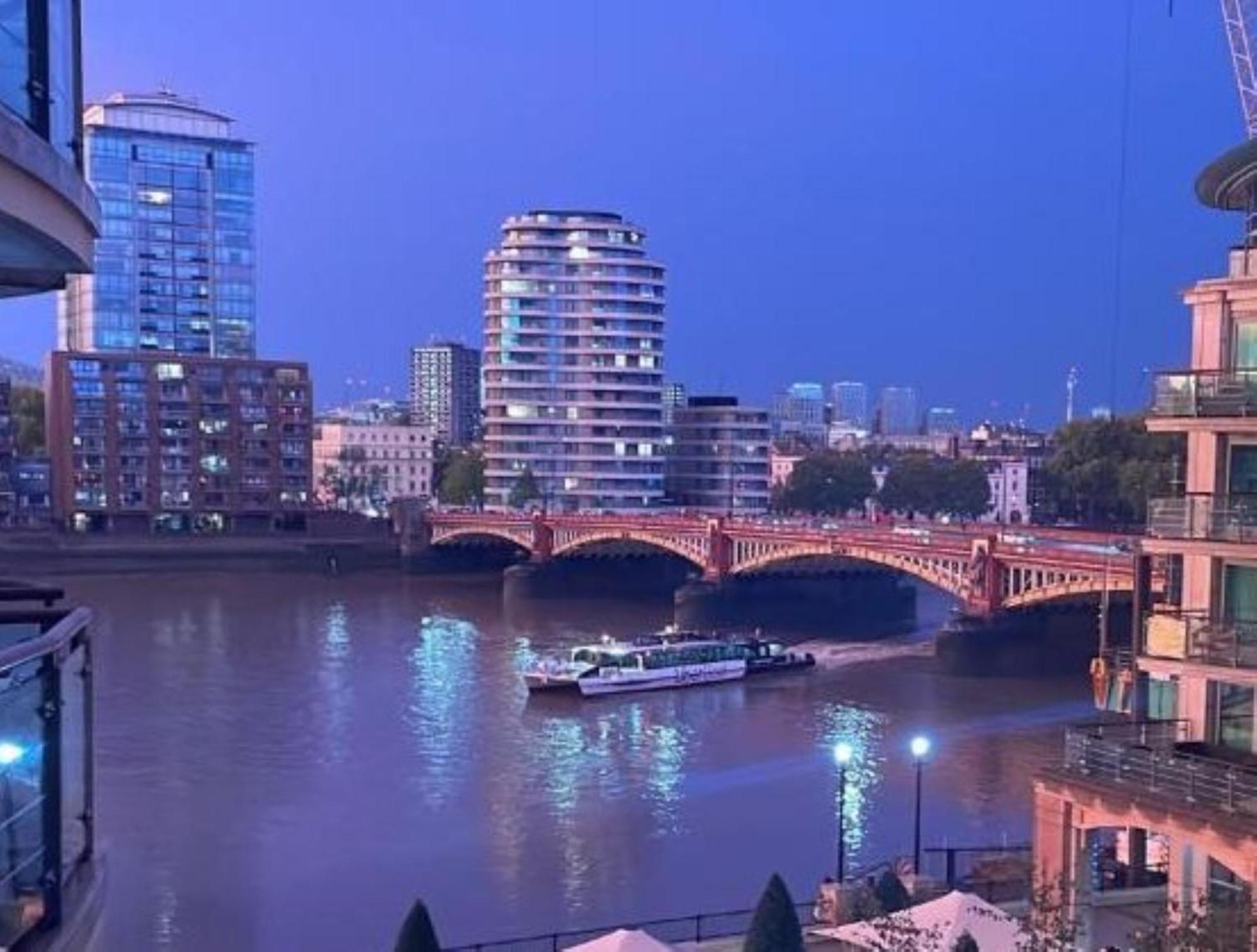 Lägenhet St, George Wharf Vauxhall Bridge Large 2bedrooms With River View Panoramic Balcony London