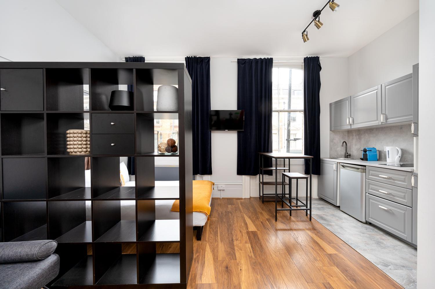 D8 House London