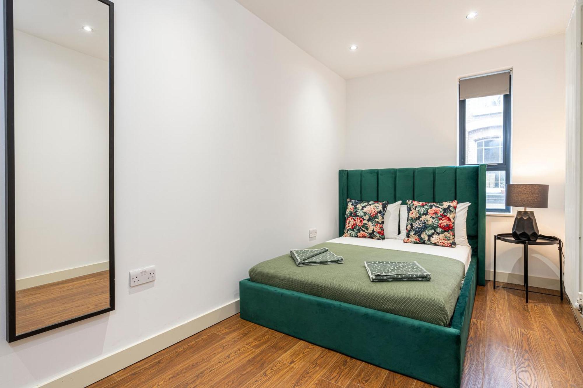 Fashionable Brick Lane Apartment *