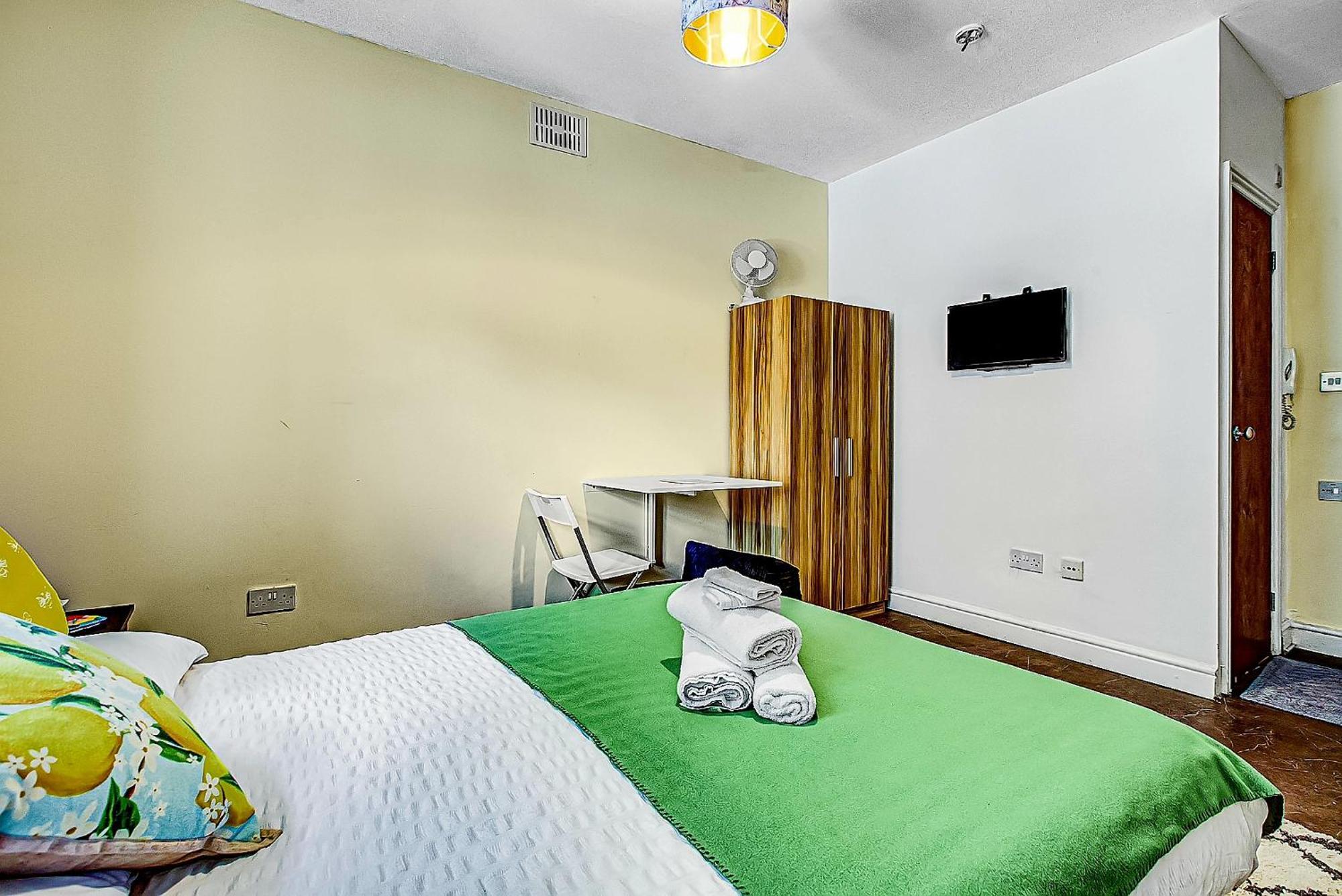Liefdeshotel Oat Homes