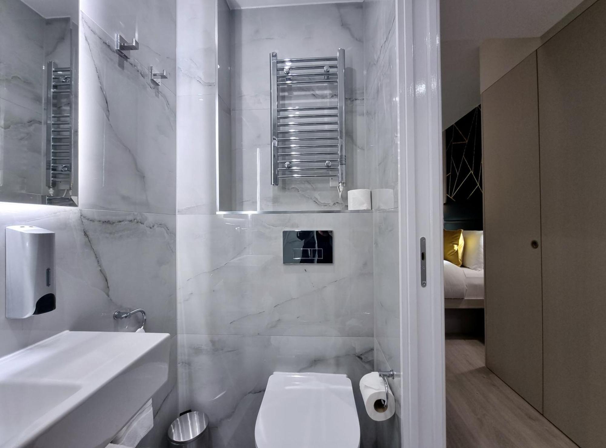 Nox Kensington Gardens Aparthotel