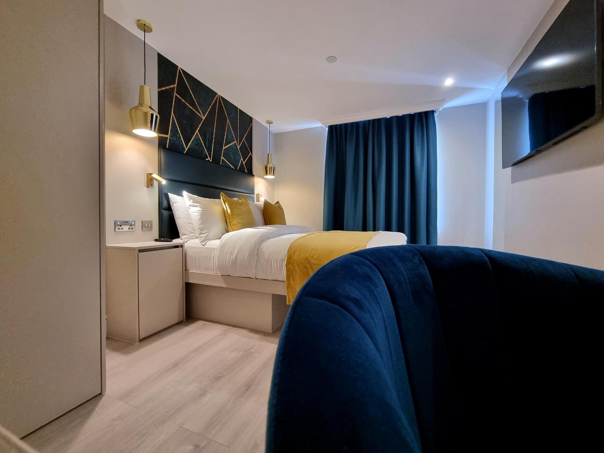 Nox Kensington Gardens 4*