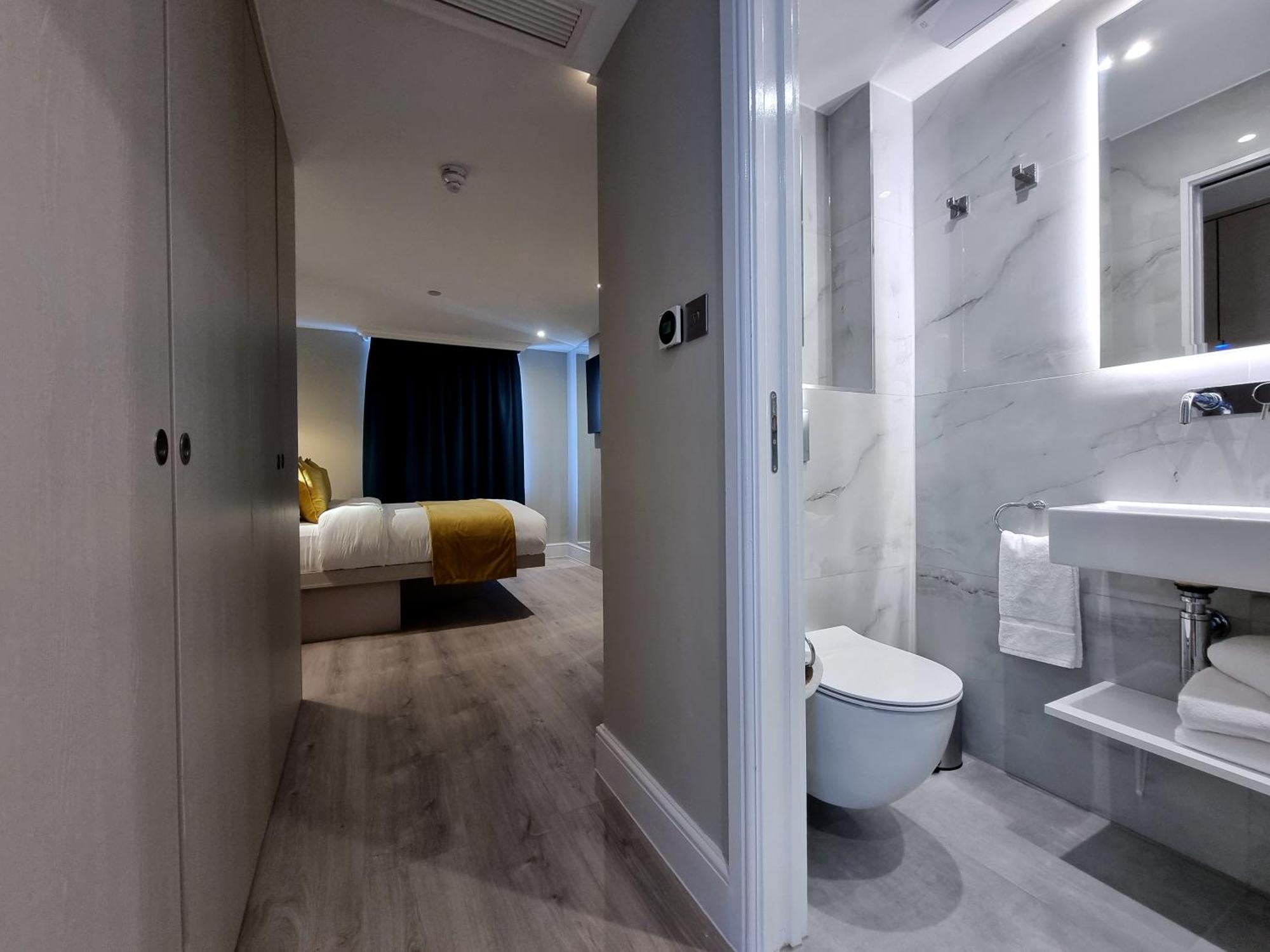 Nox Kensington Gardens 4*