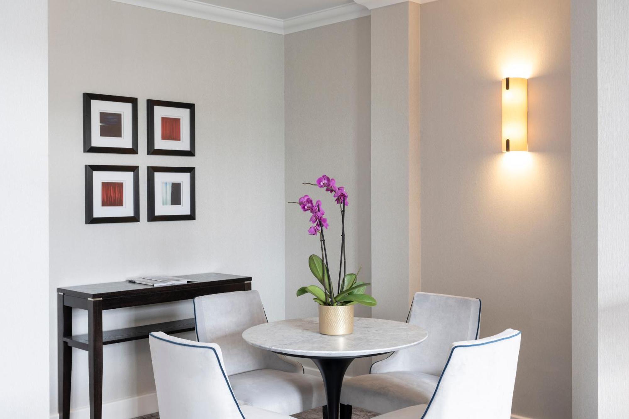 Aparthotel Tower Residences By Blue Orchid *